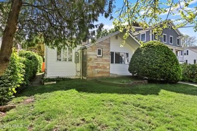 13 Hollow Wood Lane - Photo 1