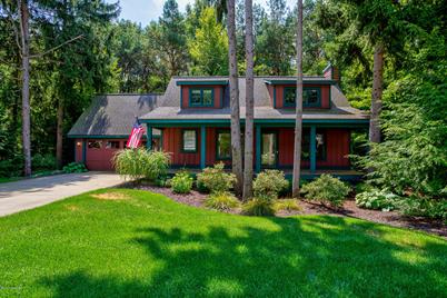 6556 Sanctuary Trail Saugatuck Mi 49453 Mls 19041043 Coldwell Banker