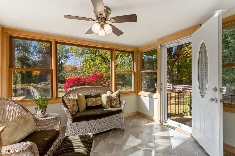 6900 Youngren Rd, Harbert, MI 49115