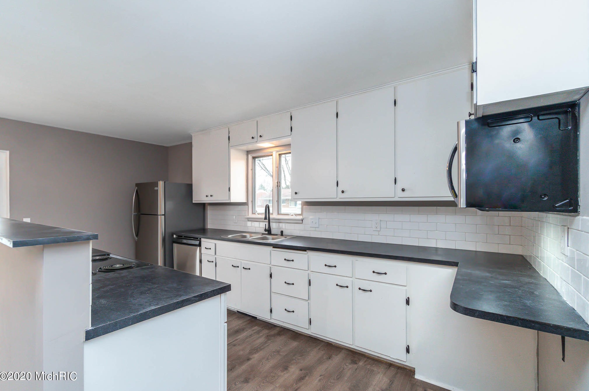 2515 Mcewan St, Saginaw MI 48602-3548 exterior