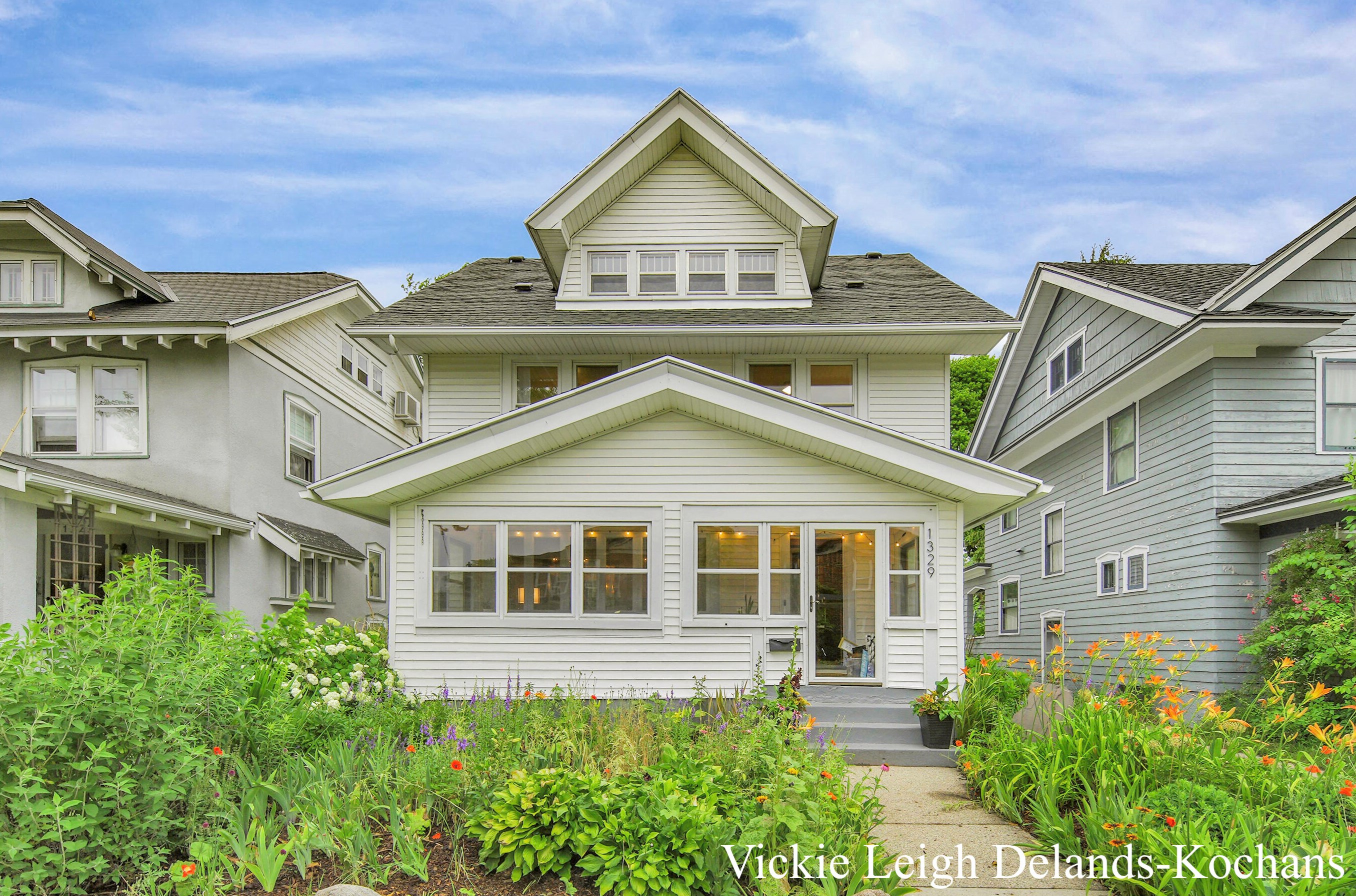 1329 Thomas St Se, Grand Rapids, MI 49506