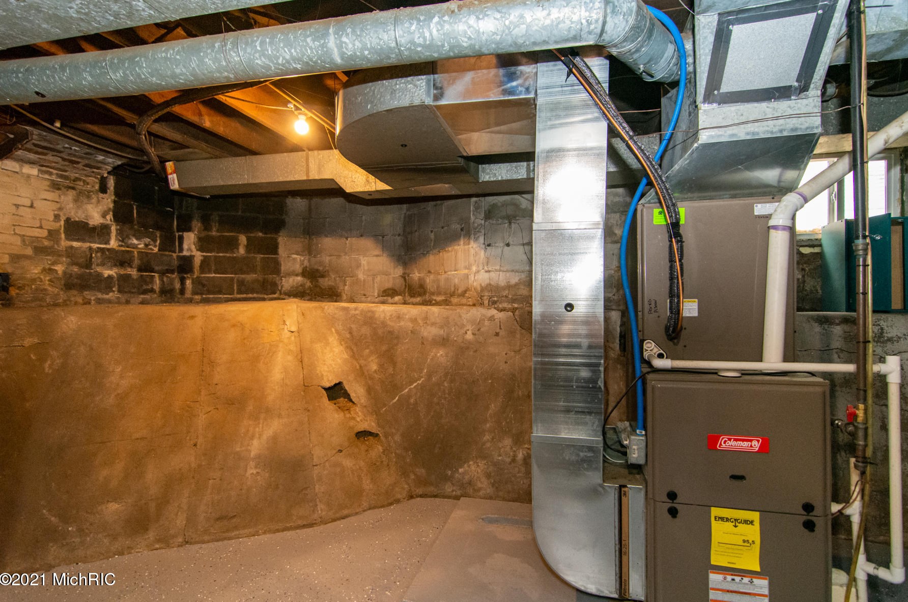 7 5 St, Niles MI 49120-2414 exterior