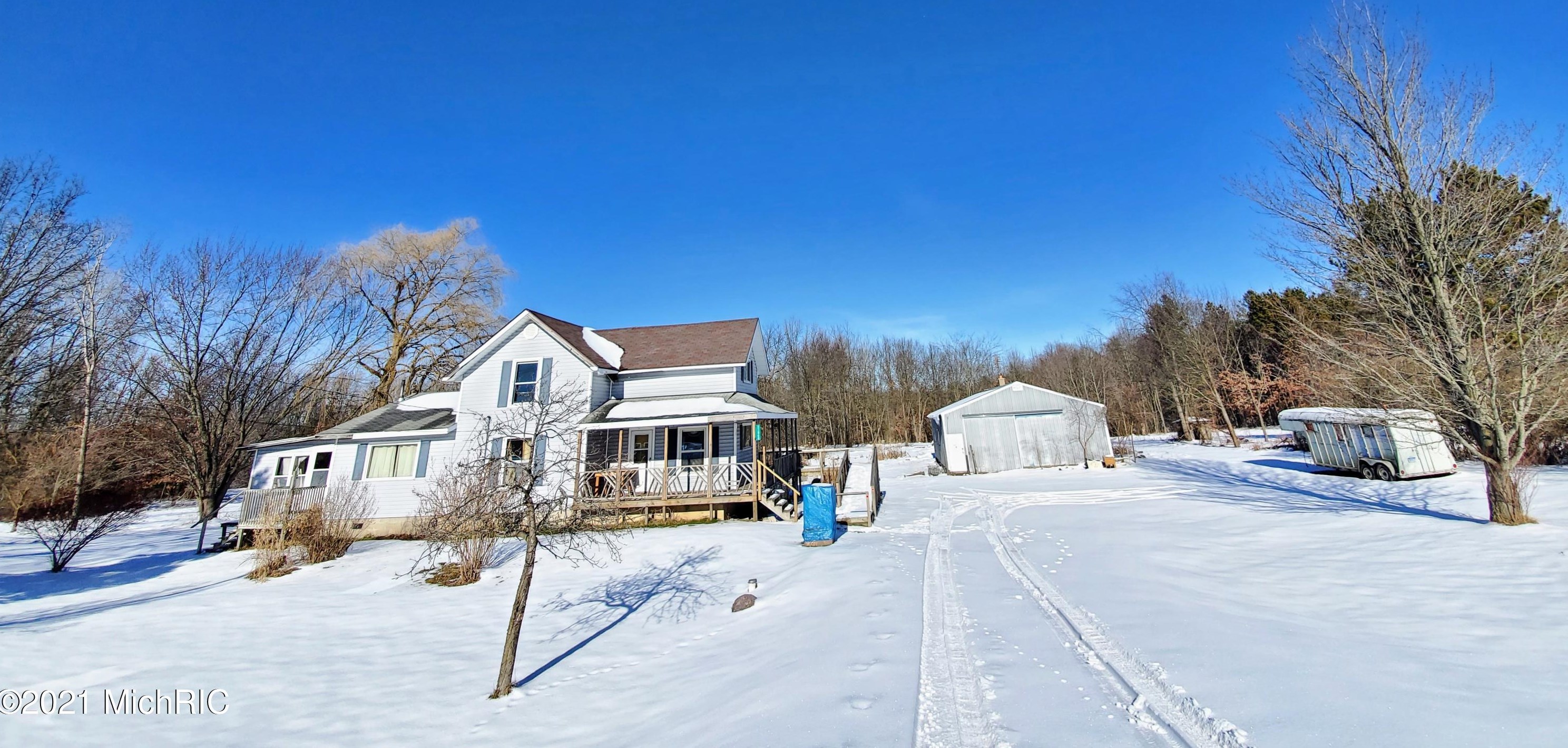 21860 W Pierson Rd, Pierson, MI 49339