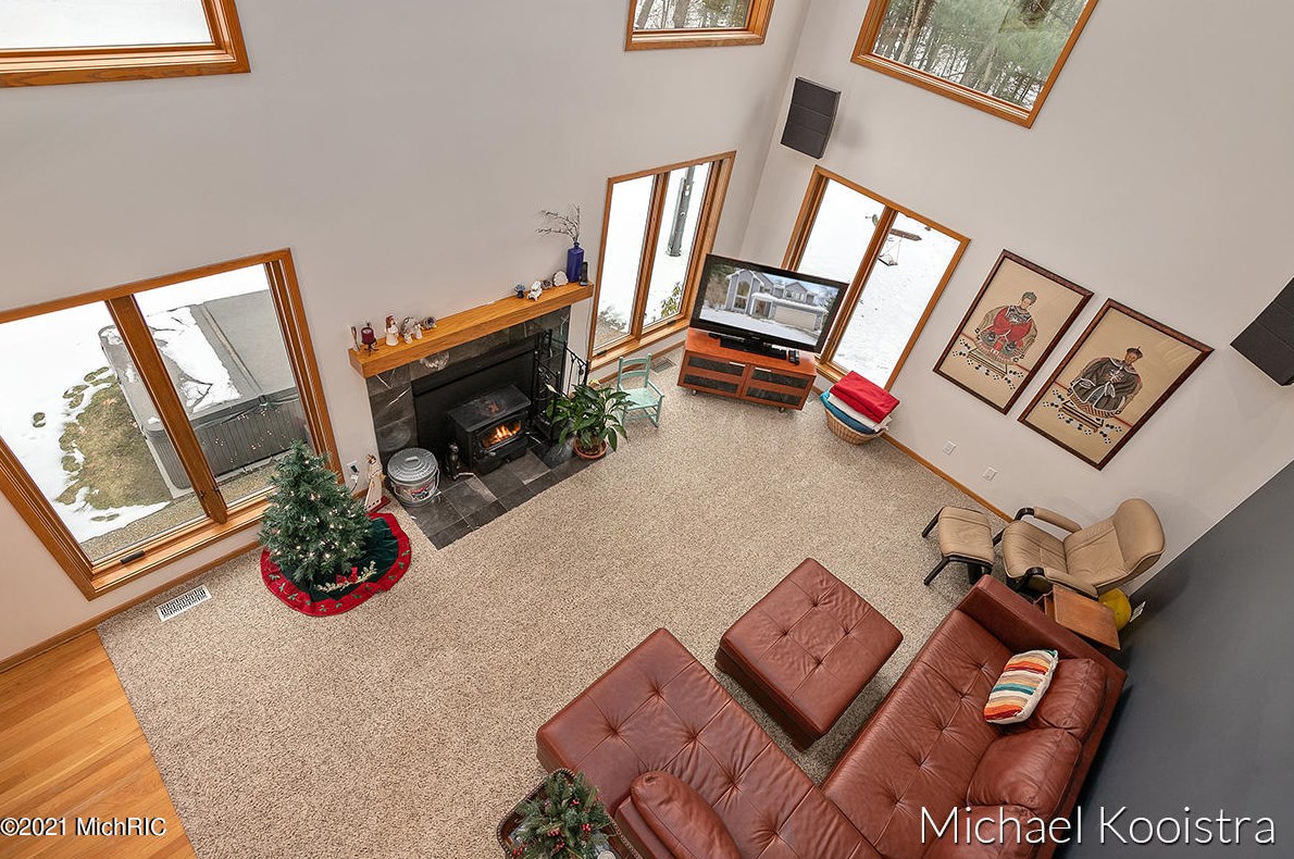 10100 Deer Creek Dr, Ada MI 49301-9150 exterior