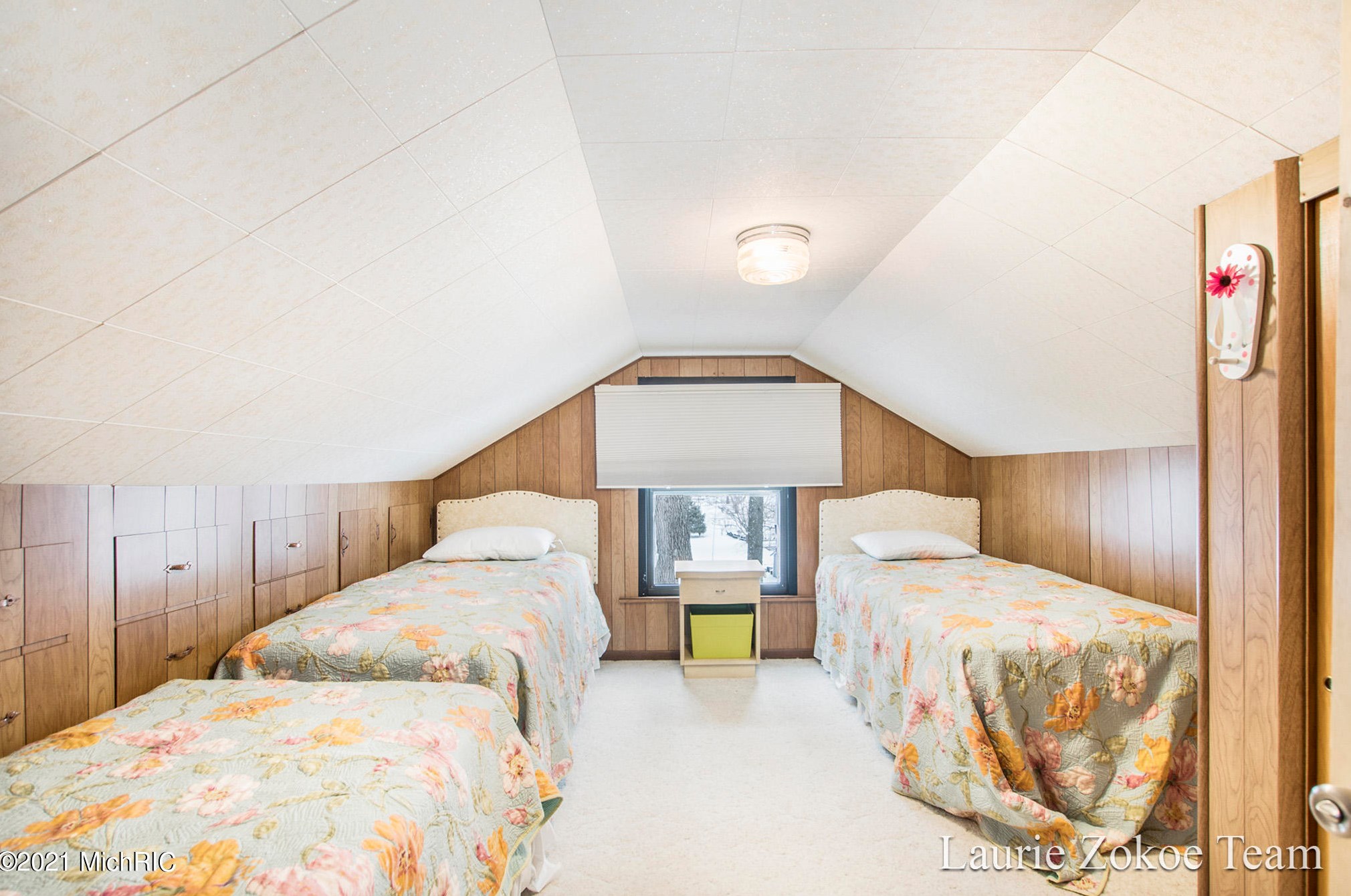 7849 Minising Point Dr, Baldwin MI 49304-8775 exterior