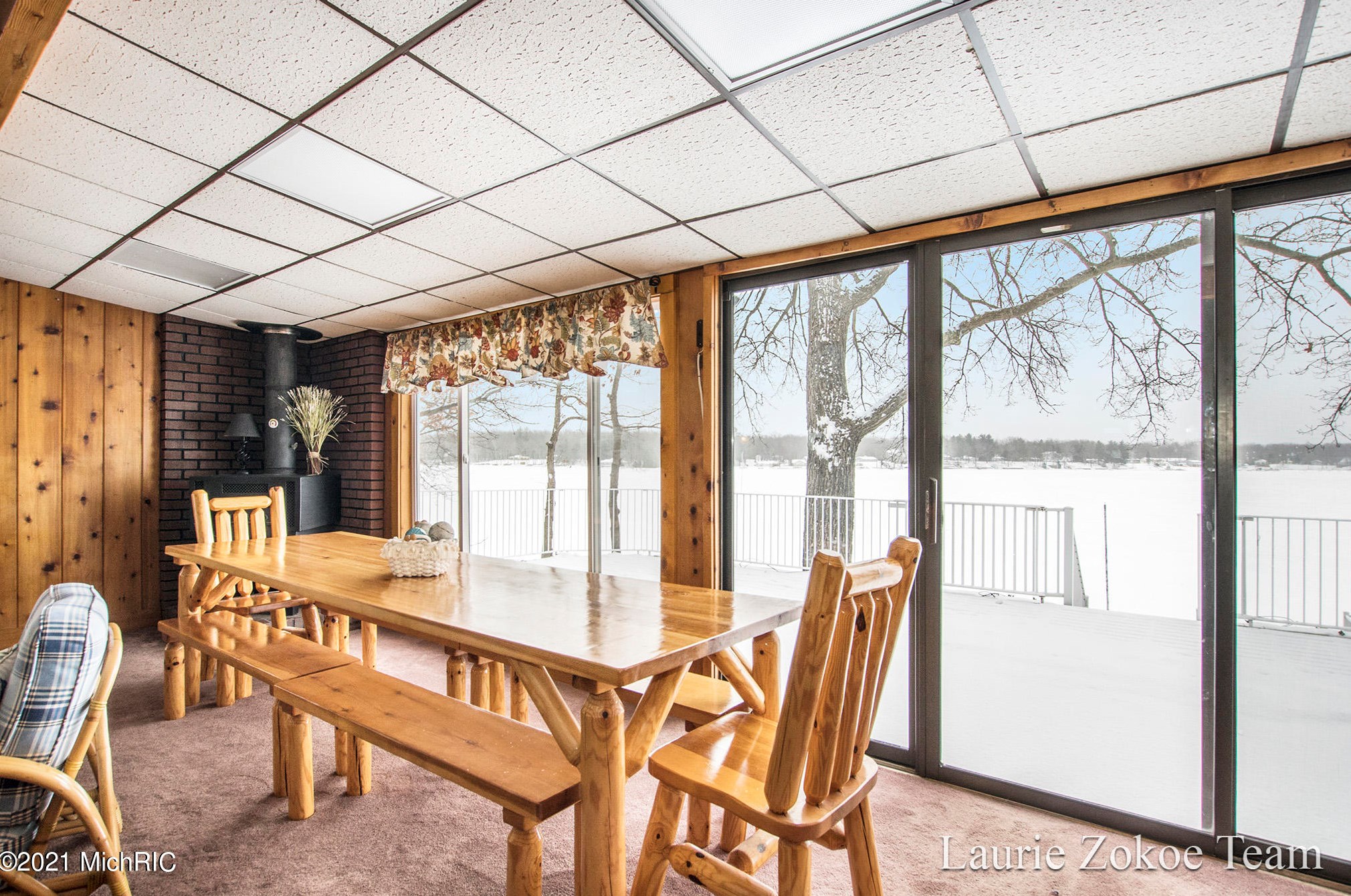 7849 Minising Point Dr, Baldwin MI 49304-8775 exterior