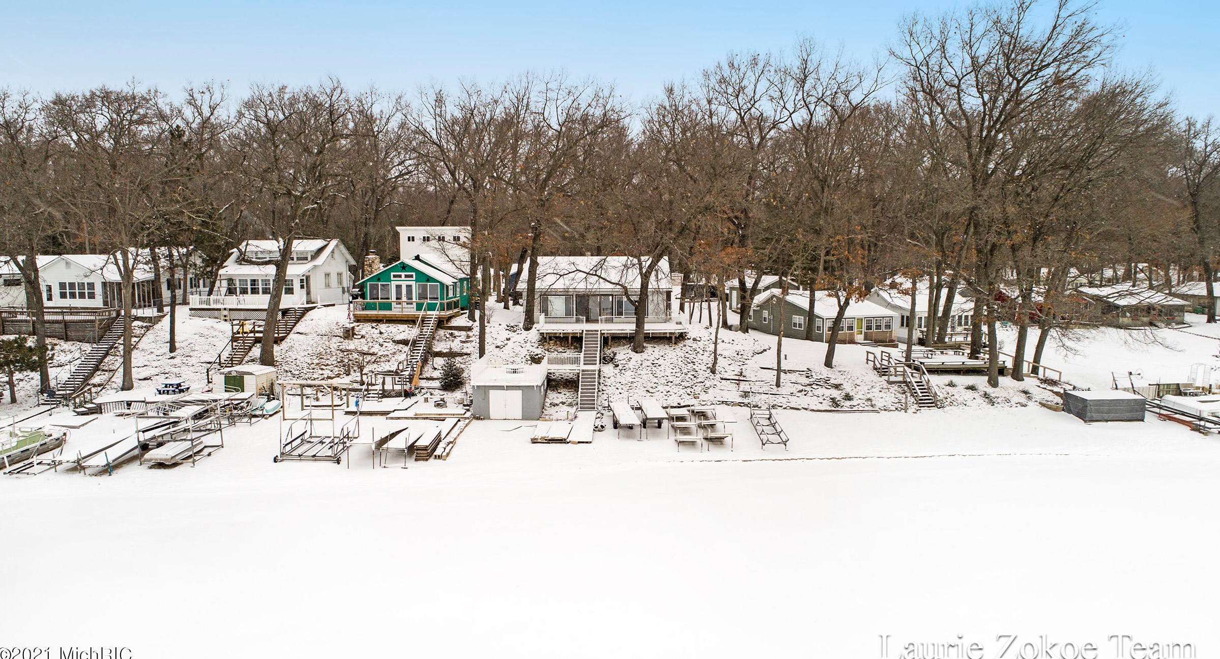 7849 Minising Point Dr, Baldwin MI 49304-8775 exterior