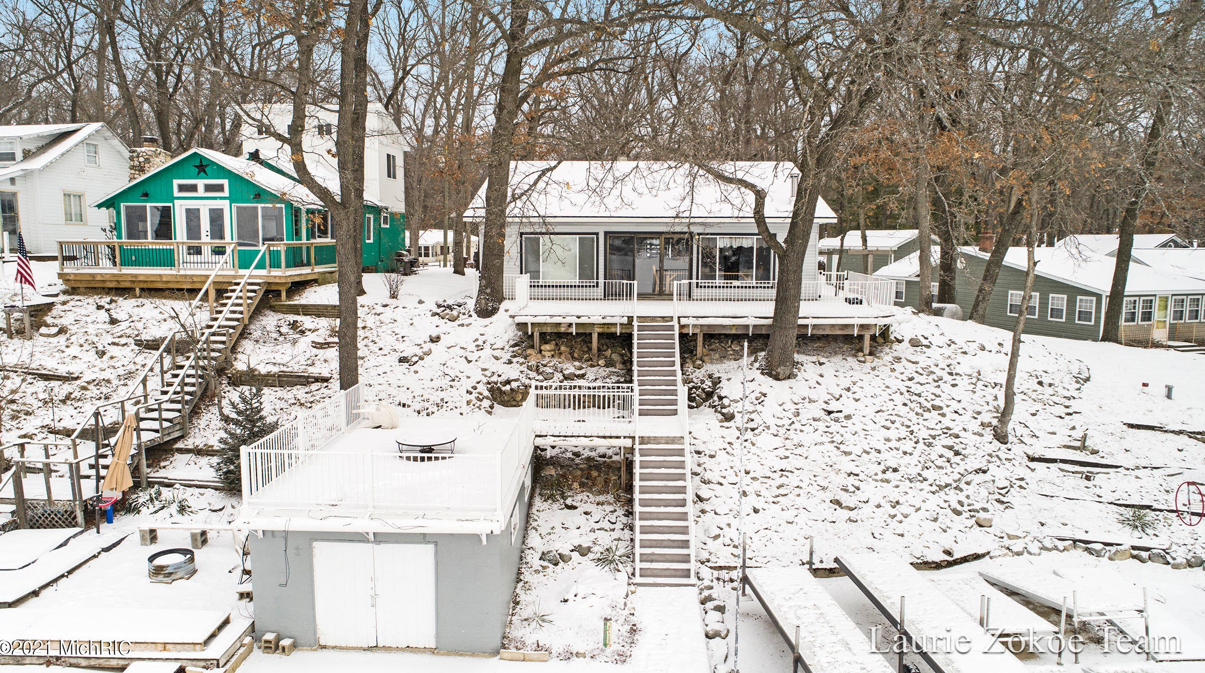 7849 Minising Point Dr, Baldwin MI 49304-8775 exterior