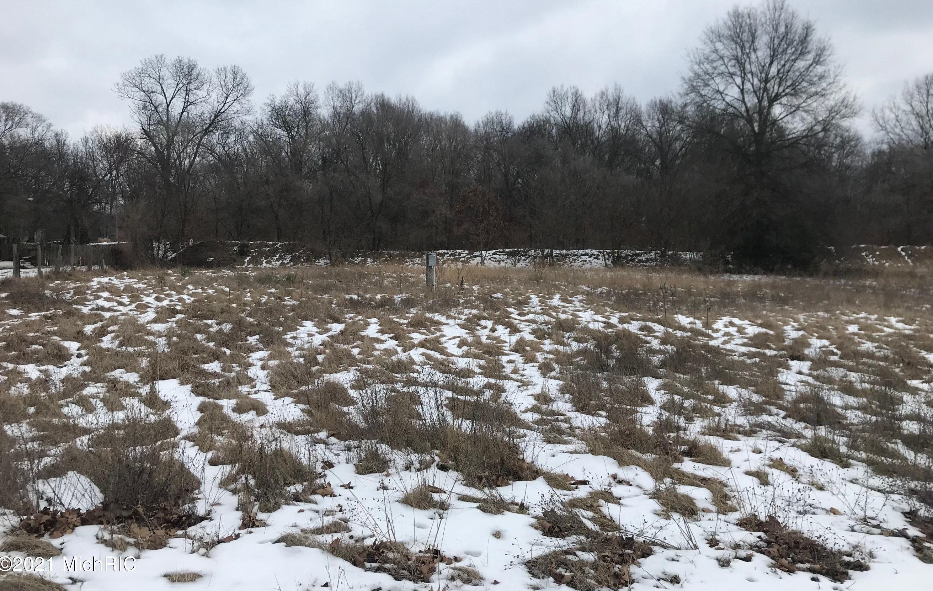 2758 Paul St, Niles, MI 49120-4638