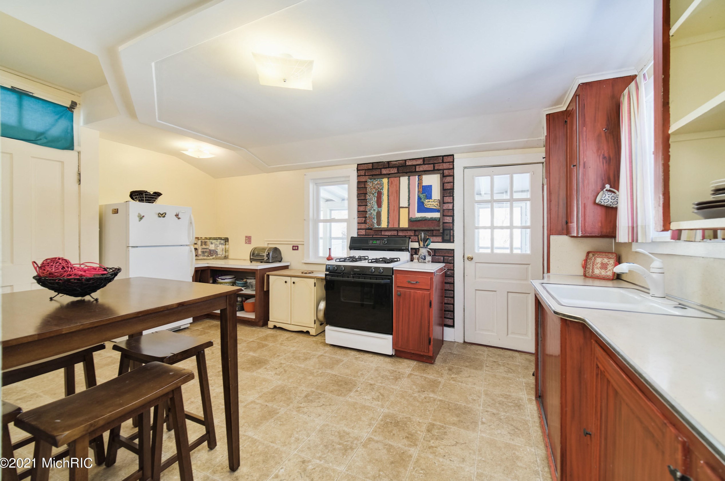 158 Taylor St, Stronach MI 49660-1251 exterior