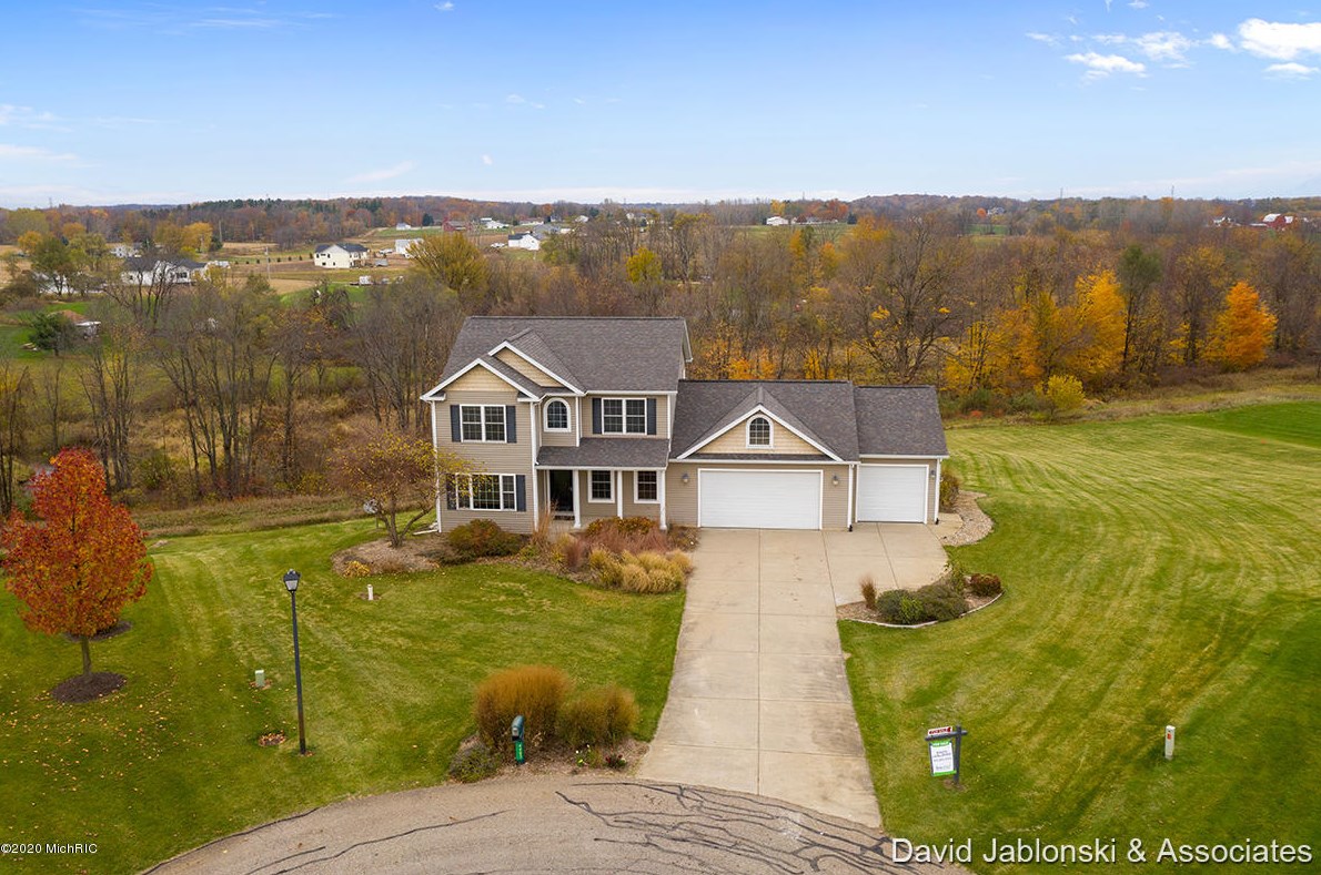 4483 Chicory Ct, Wayland, MI 49348-8921