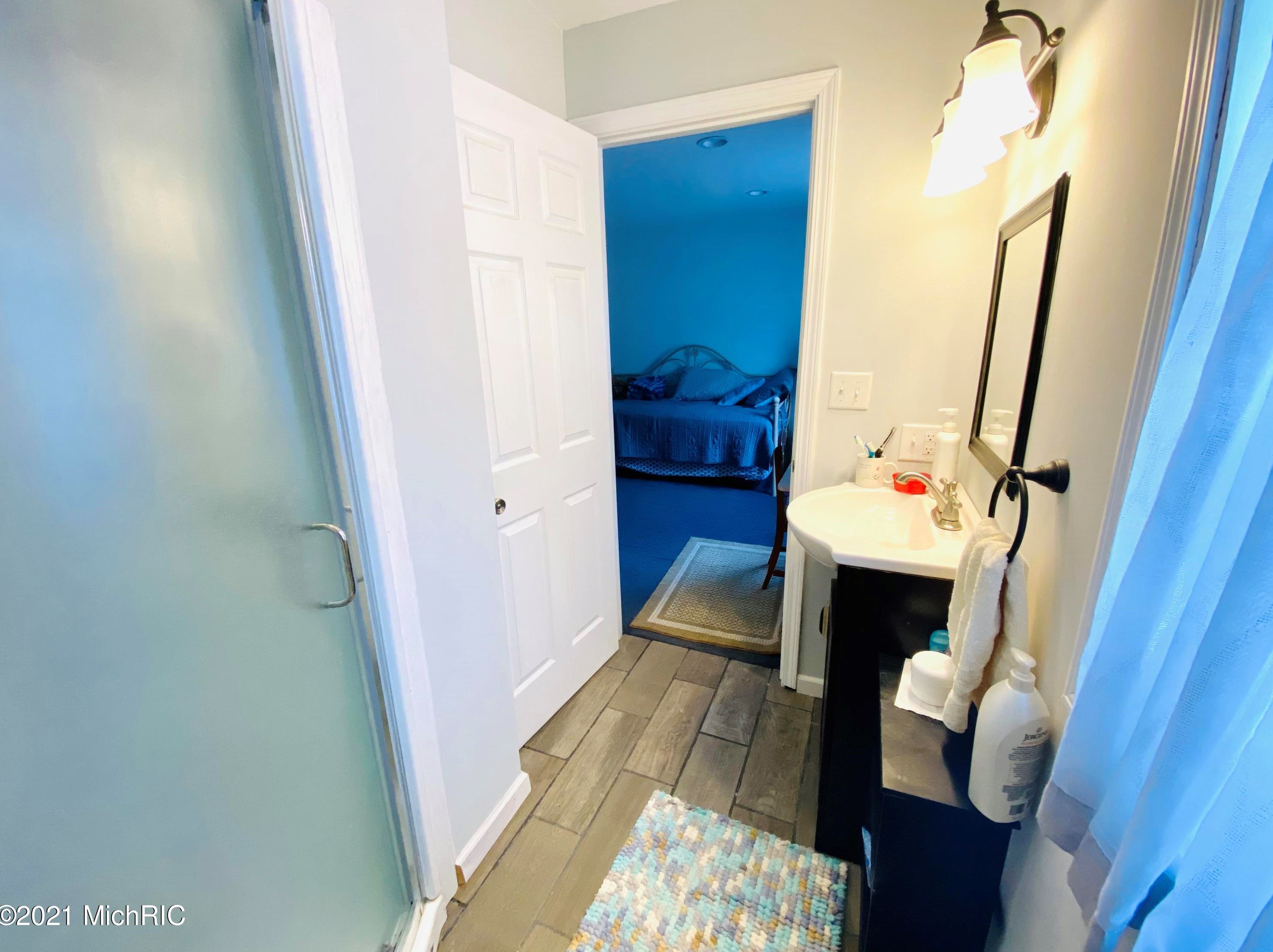 3161 Detroit Rd, Niles MI 49120-9454 exterior