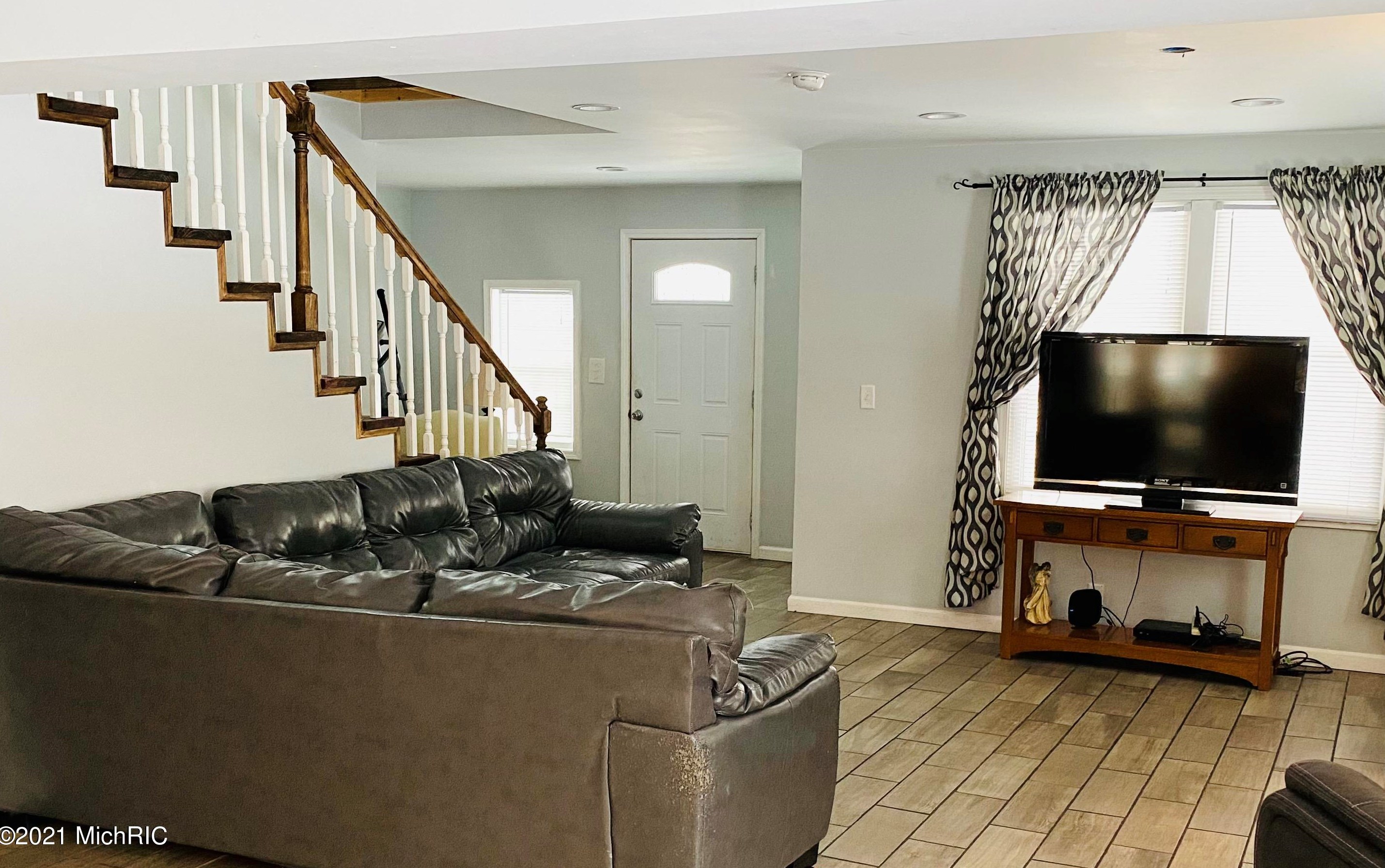 3161 Detroit Rd, Niles MI 49120-9454 exterior