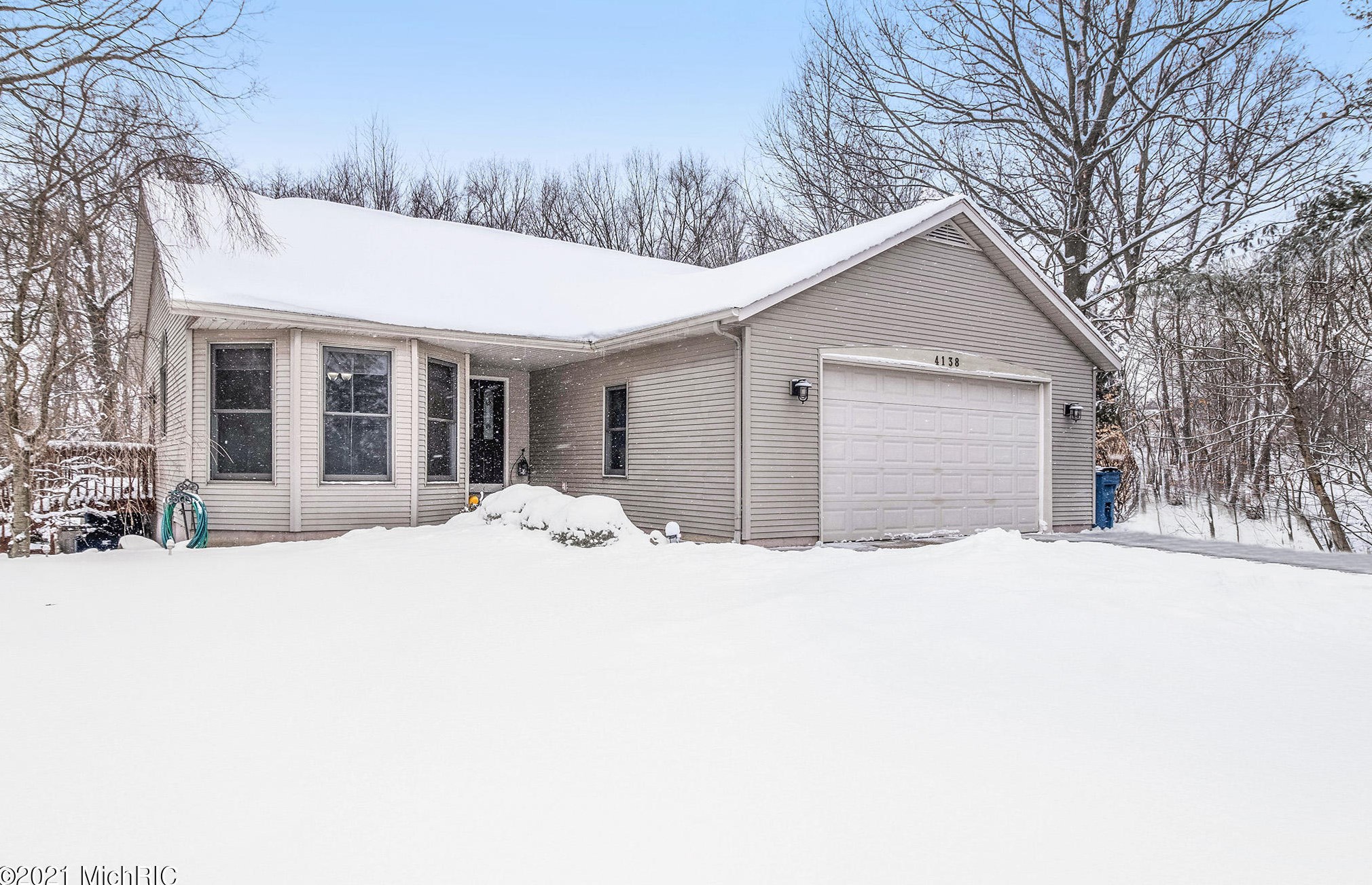 4138 Meyer Dr, Hamilton, MI 49419-9205