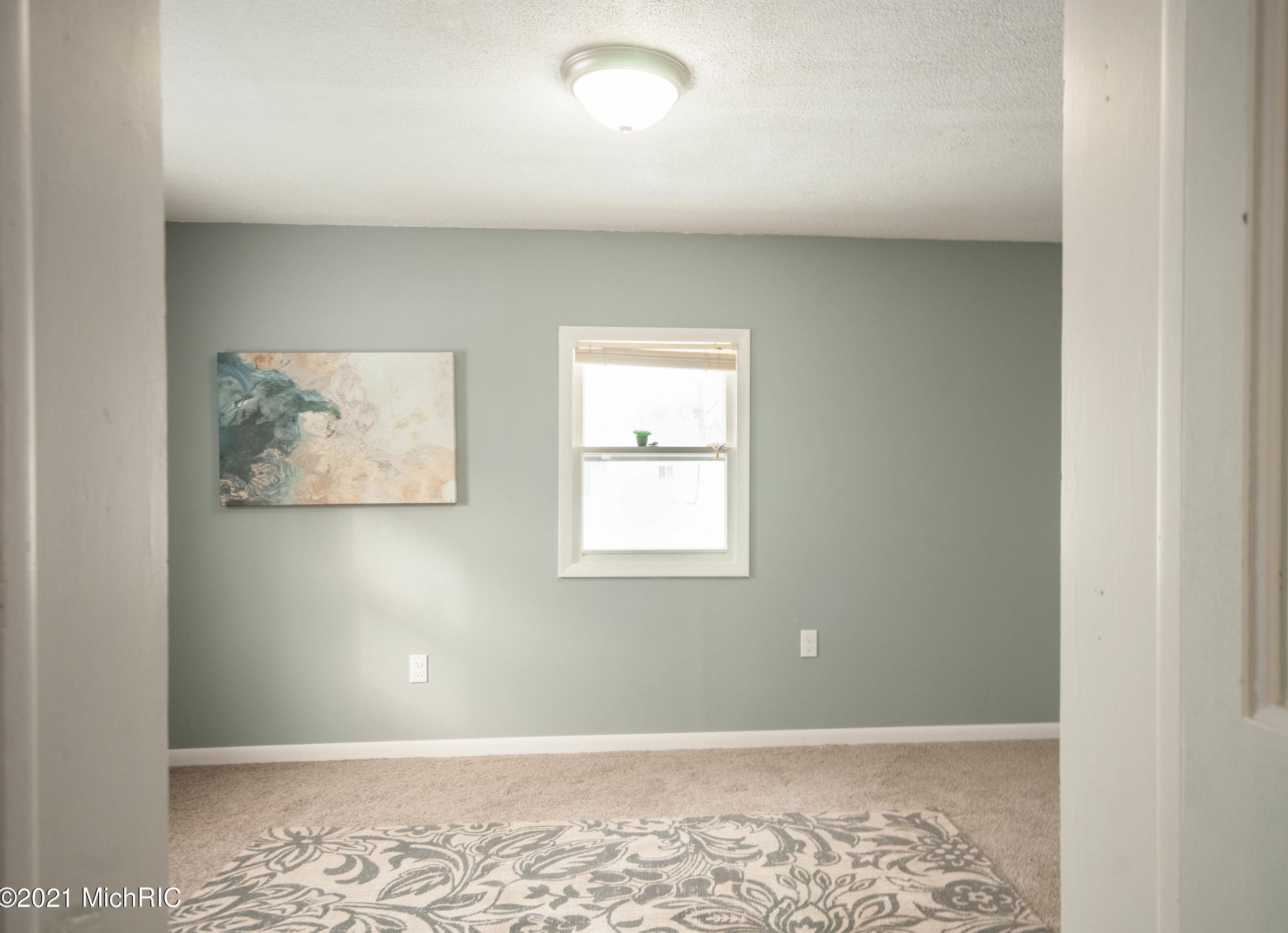 1017 Regent St, Niles MI 49120-2645 exterior