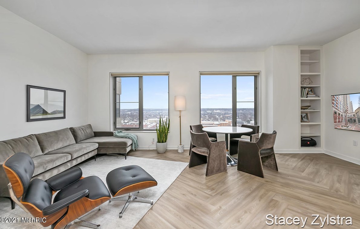 47 Campau Circle #2405, Grand Rapids, MI 49503