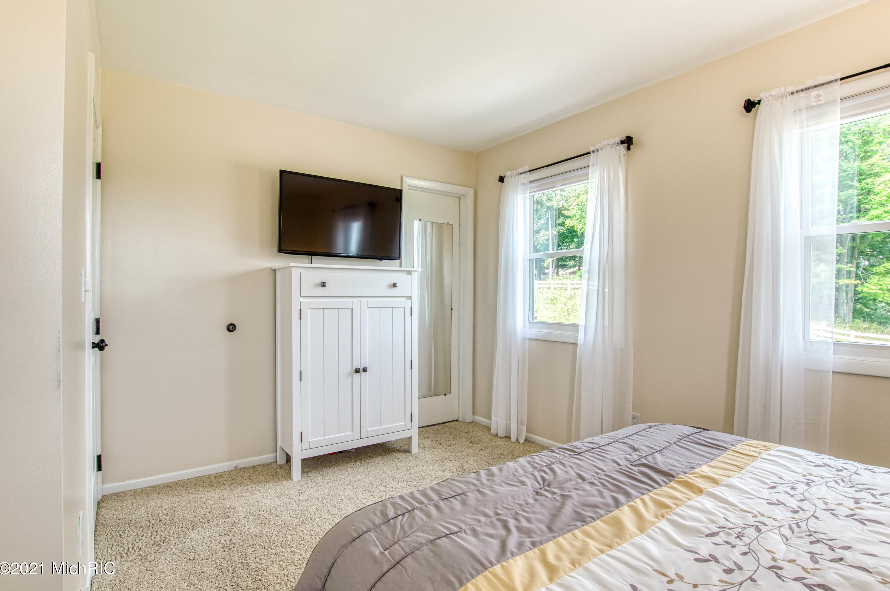 11350 Phelps Ave, Sparta MI 49345-9797 exterior