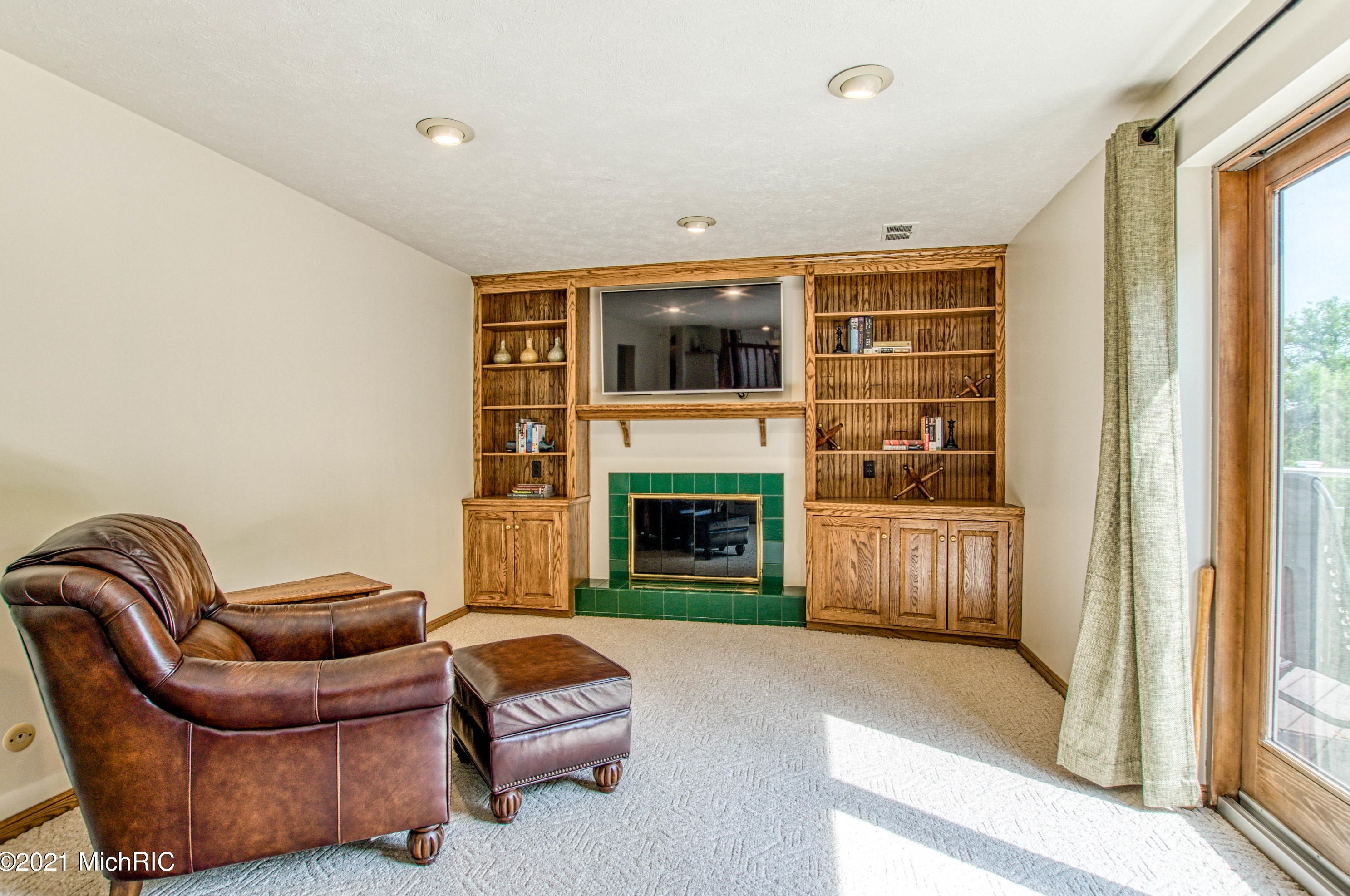 11350 Phelps Ave, Sparta MI 49345-9797 exterior