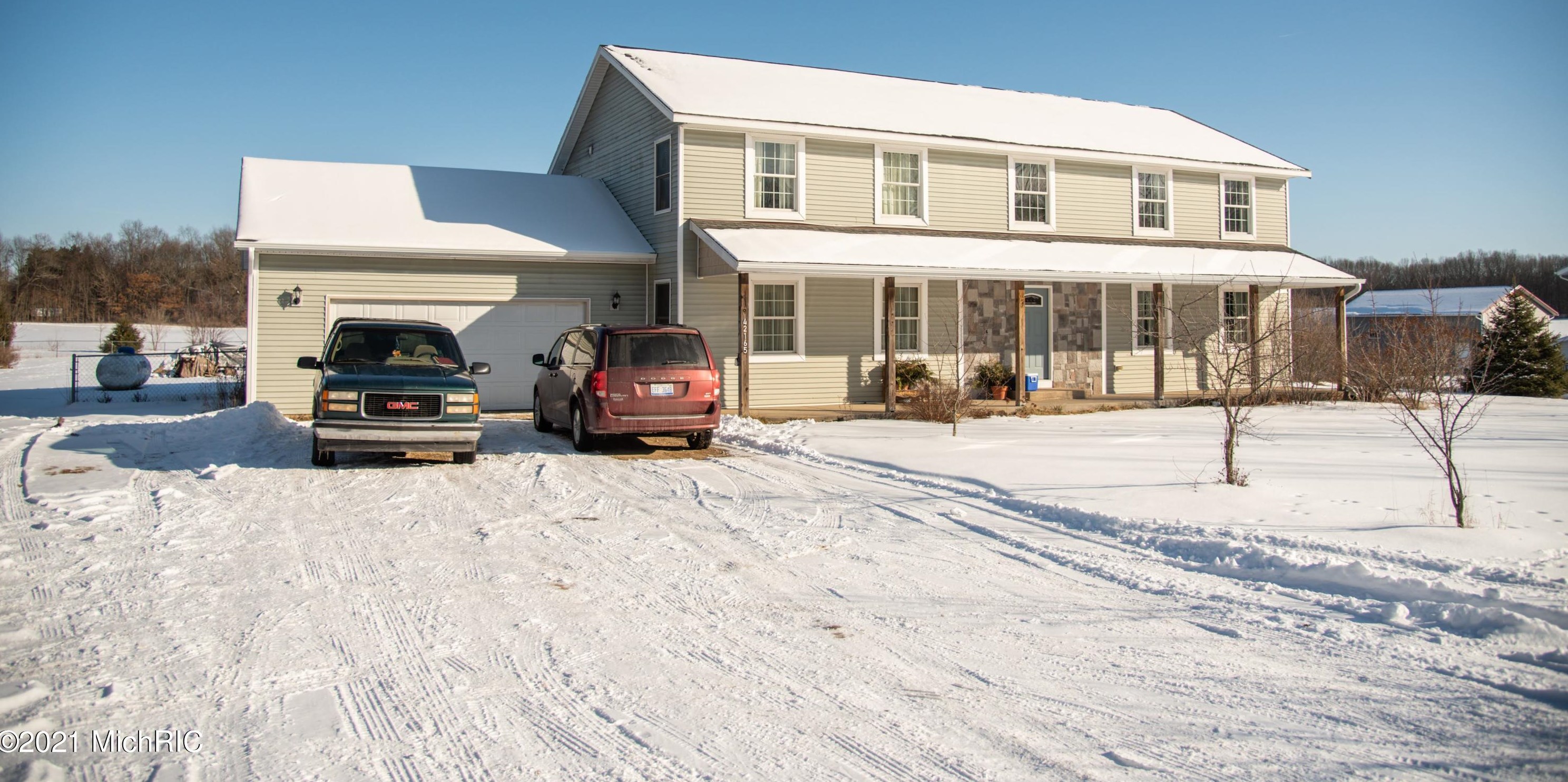 42165 27th St, Mattawan, MI 49071-8741