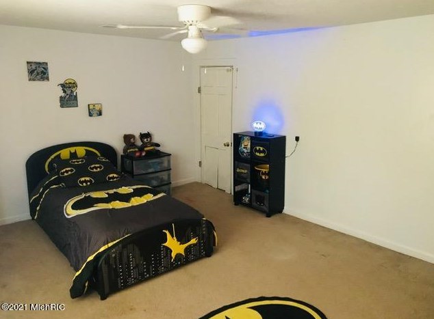 742 Maple St, Niles MI 49120-3256 exterior