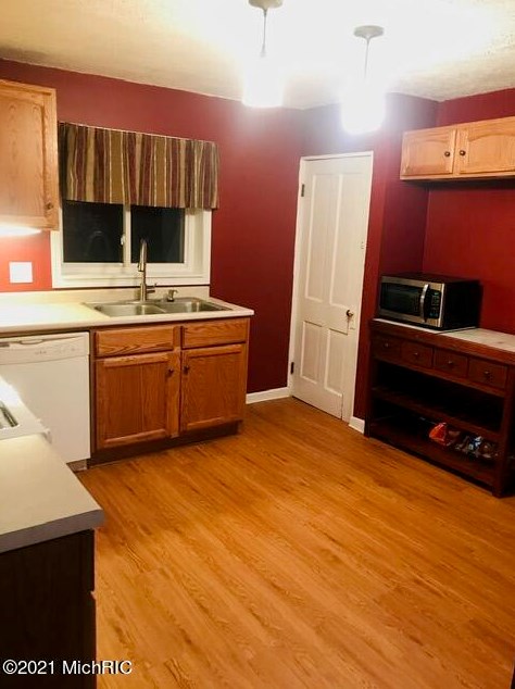 742 Maple St, Niles MI 49120-3256 exterior