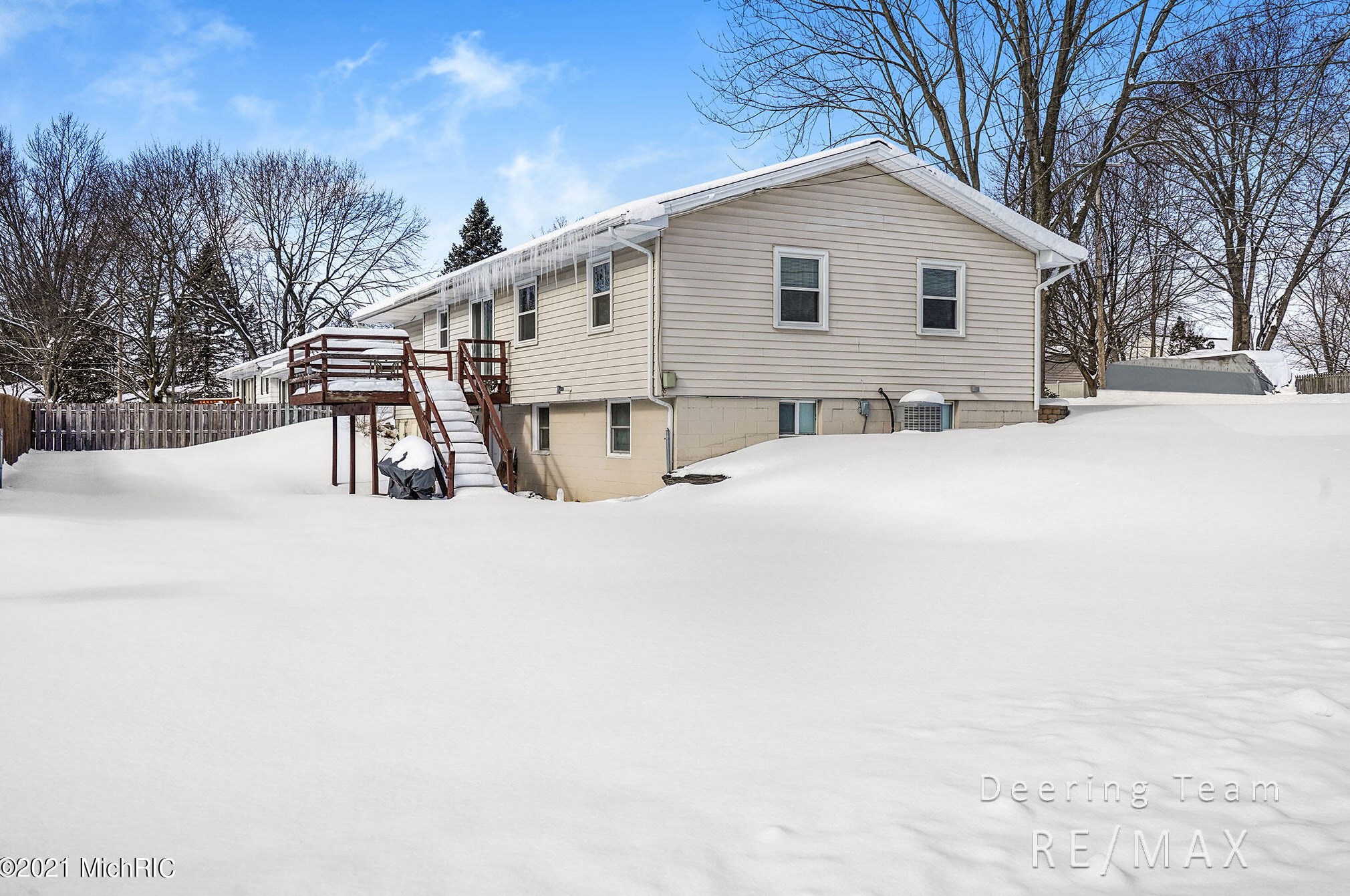 1920 Eldon St, Grand Rapids, MI 49525-6132