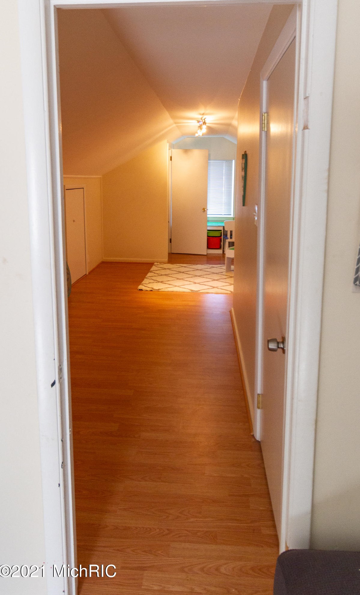 17558 Macarthur, Detroit MI 48240-1946 exterior