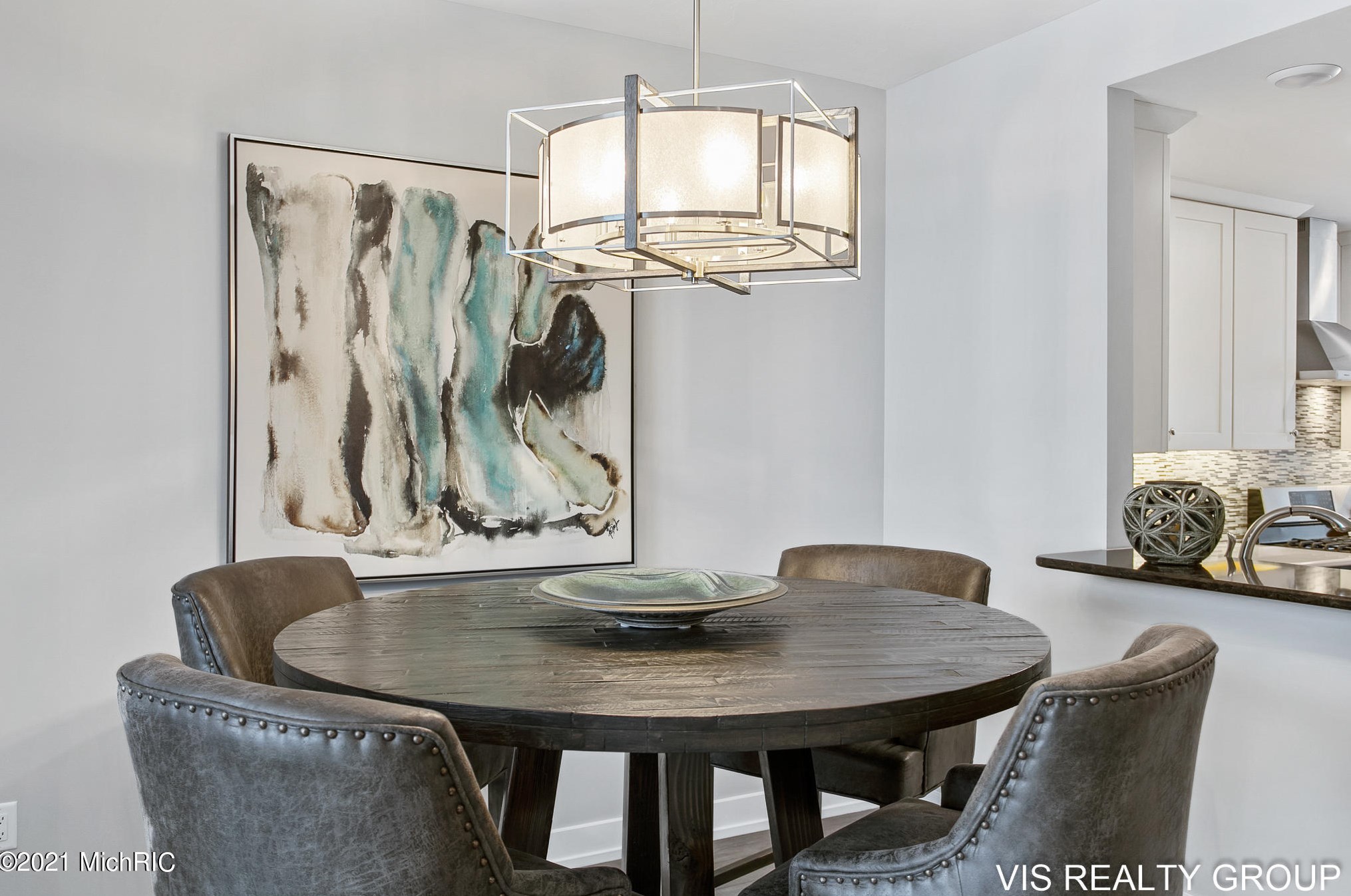 17525 Fruitport Rd, Spring Lake MI 49456-1879 exterior