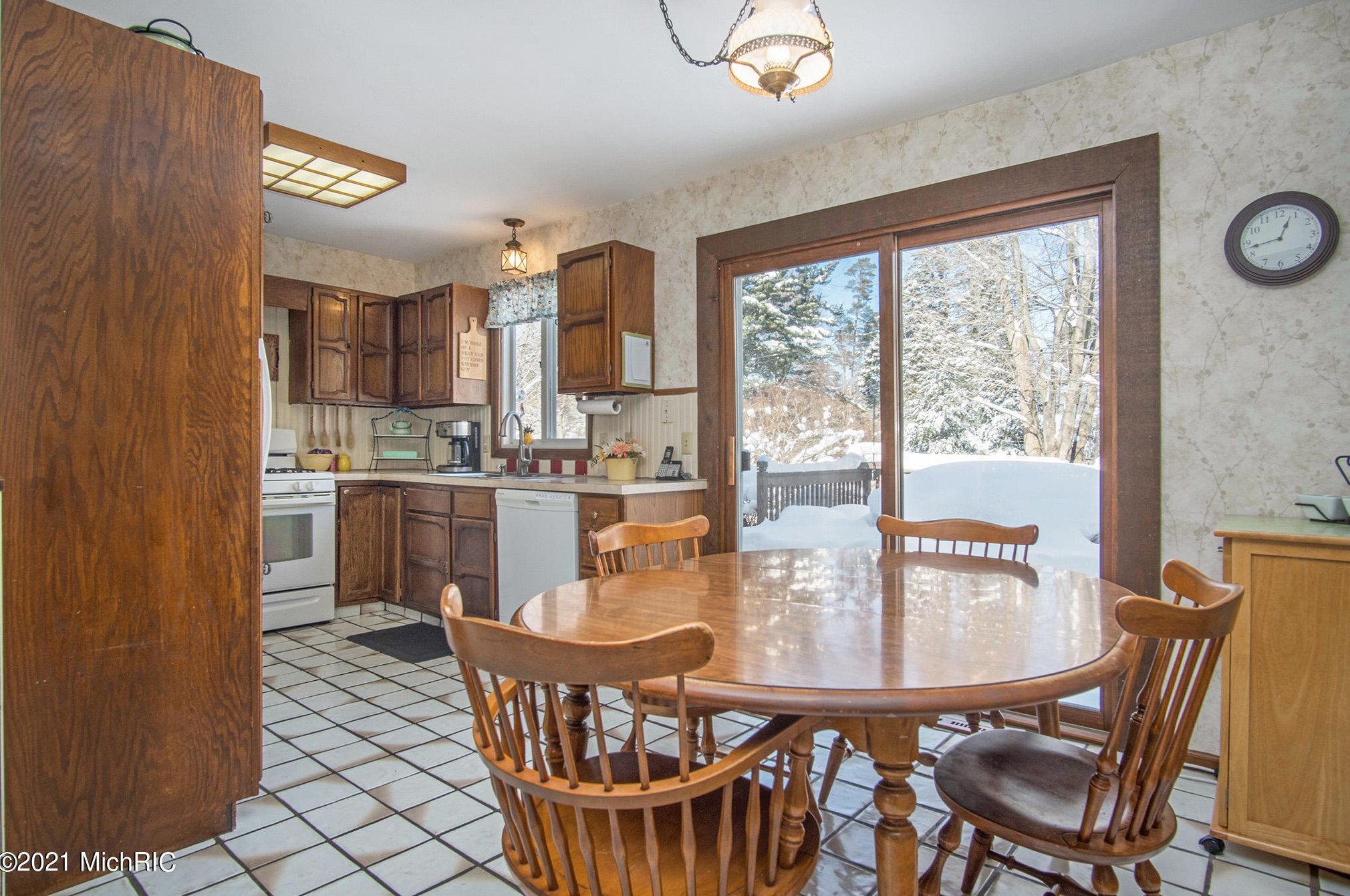 15657 Jennifer Ln, Spring Lake MI 49456-1125 exterior