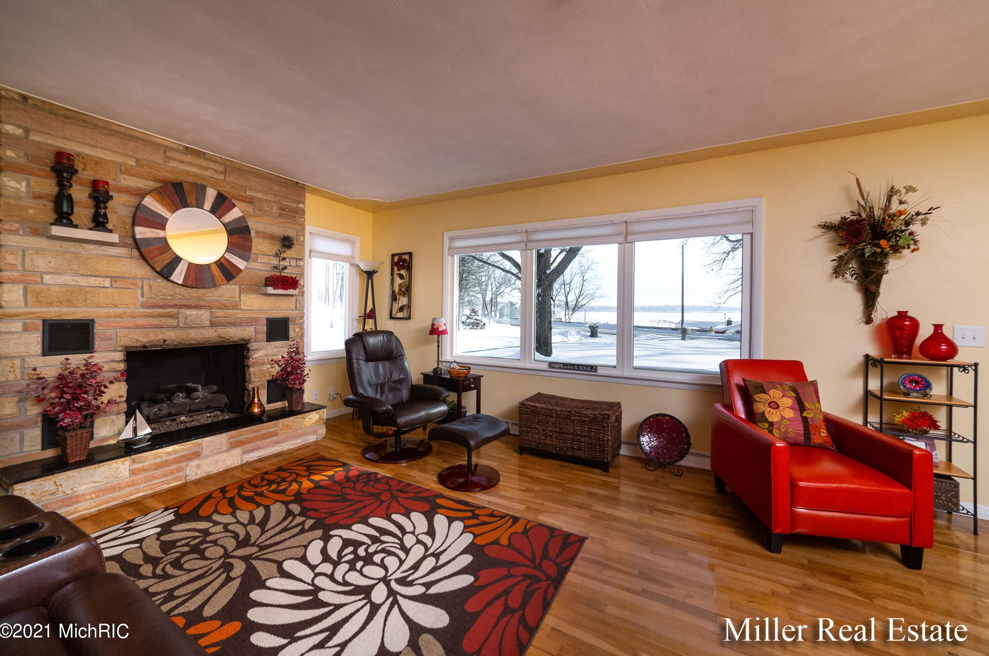 9042 M43, Delton MI 49046-9499 exterior