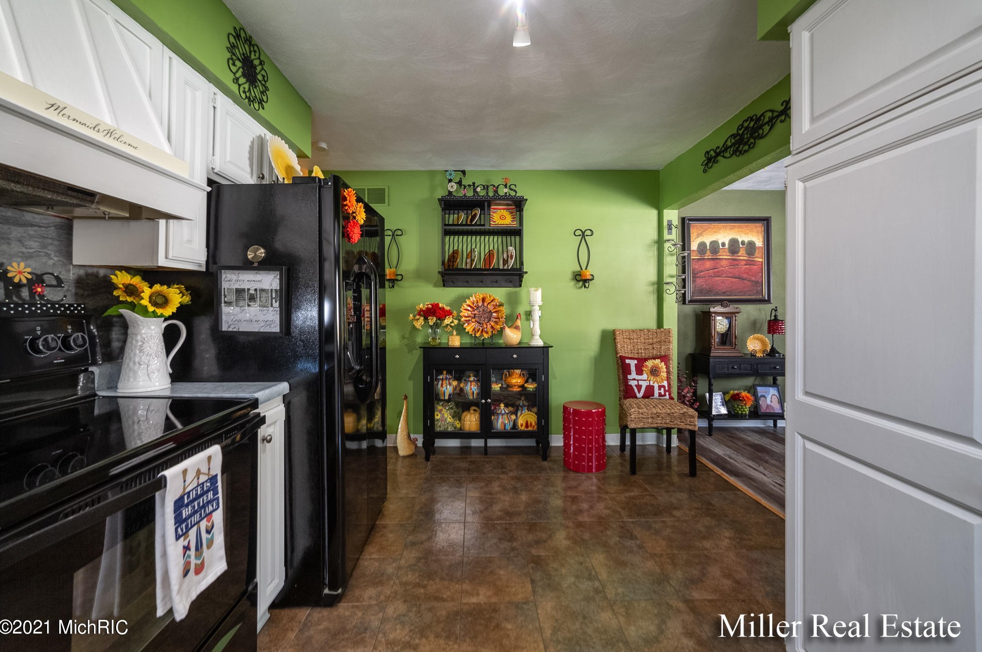 9042 M43, Delton MI 49046-9499 exterior