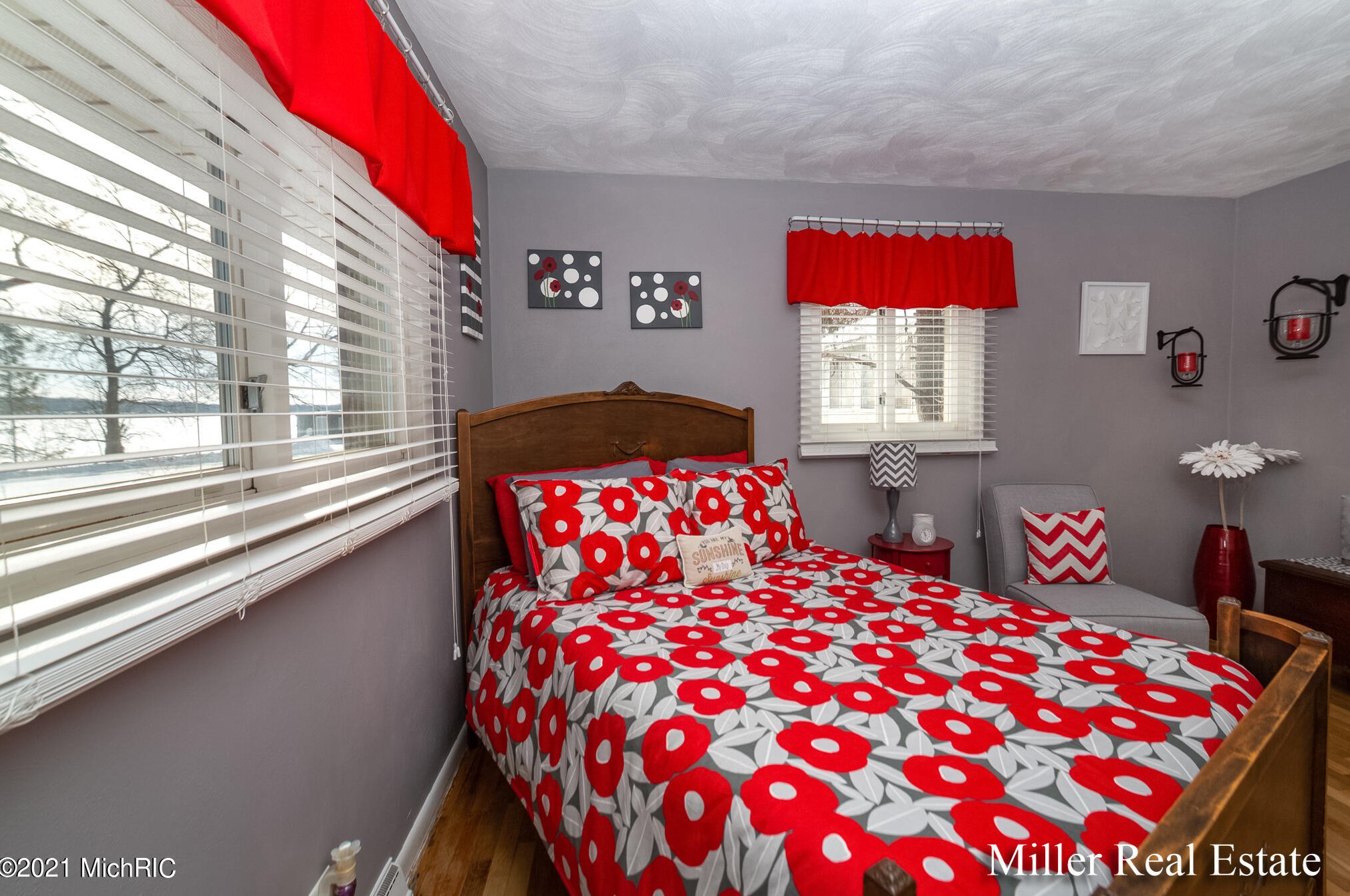 9042 M43, Delton MI 49046-9499 exterior