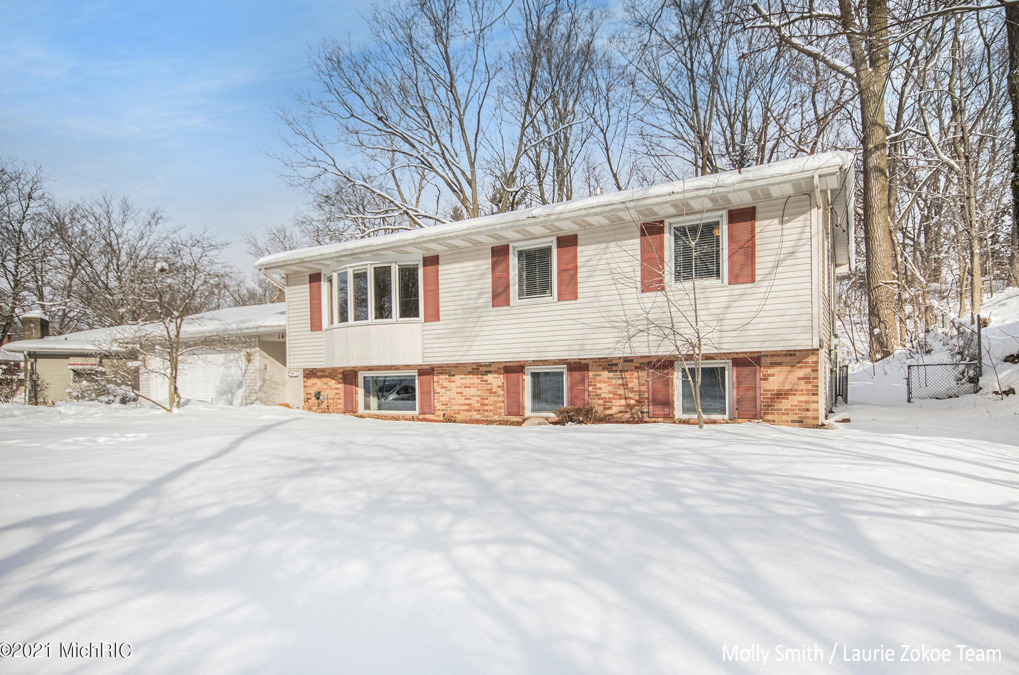 1605 Tremont Blvd, Grand Rapids, MI 49504-4865