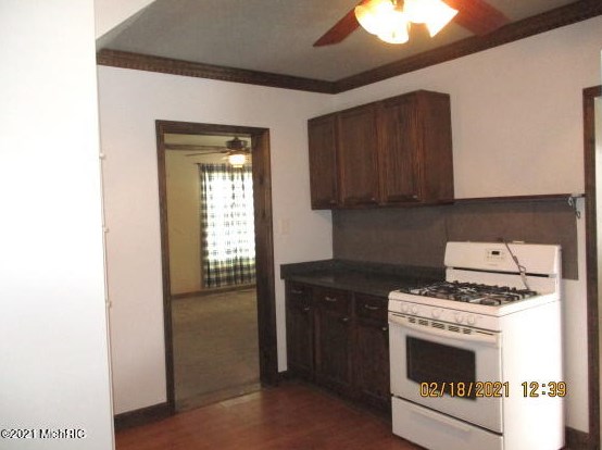 316 Emmons St, Niles MI 49120-2823 exterior