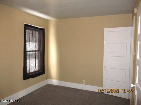 316 Emmons St, Niles MI 49120-2823 exterior