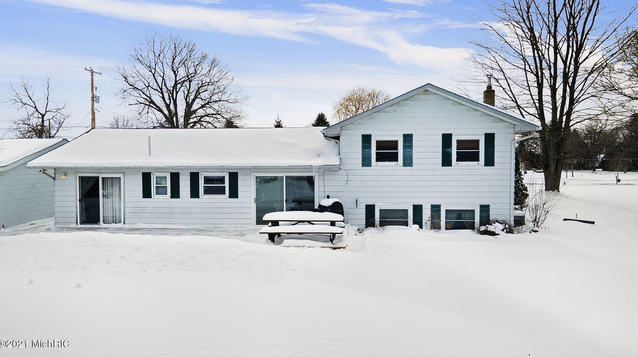 4220 W Stanton Rd, Stanton, MI 48888