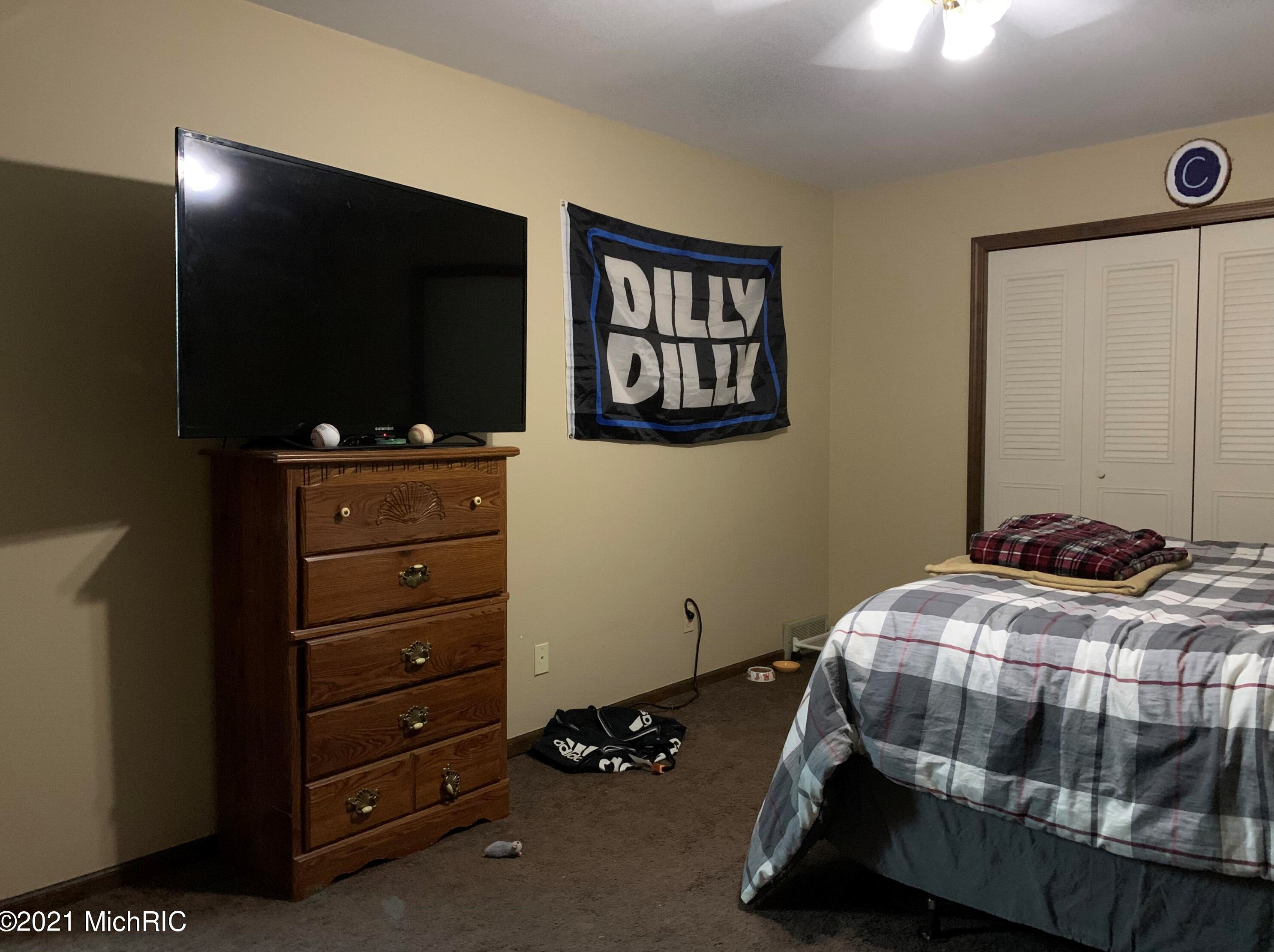 48 Anderson St, Sparta MI 49345-1204 exterior