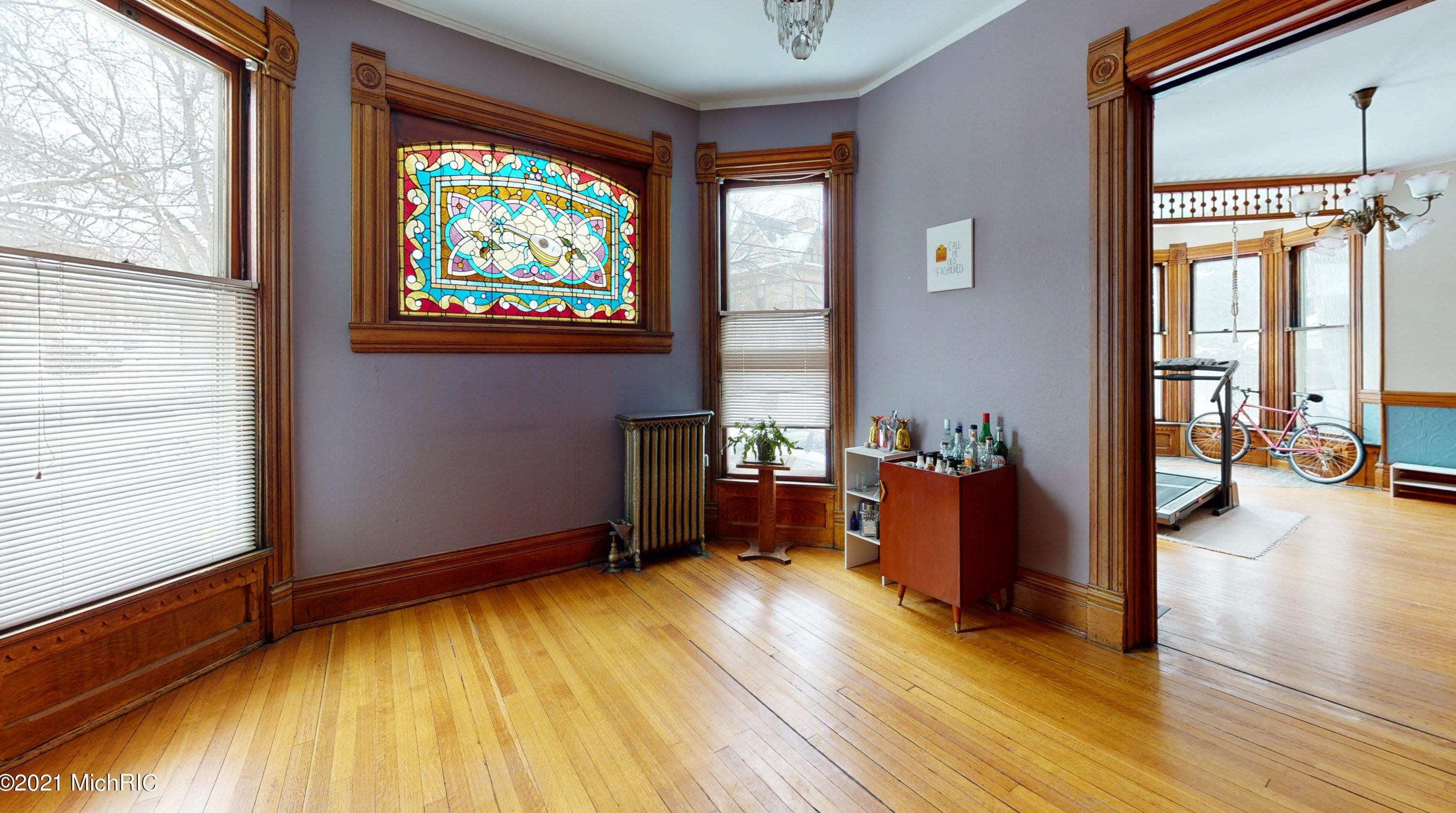 326 Cherry St, Grand Rapids MI 49503-4610 exterior