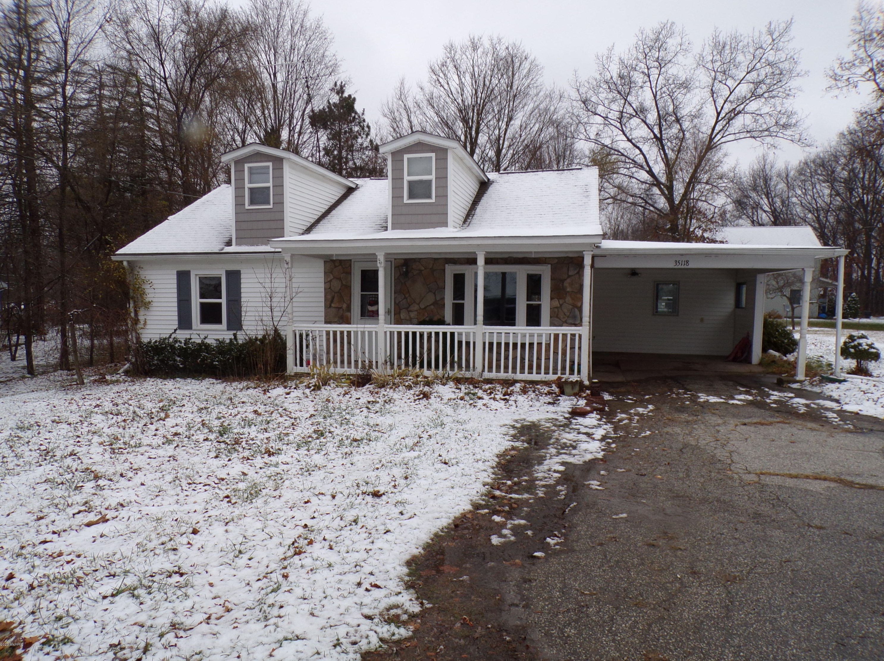 35118 51st Ave, Paw Paw, MI 49079-8850