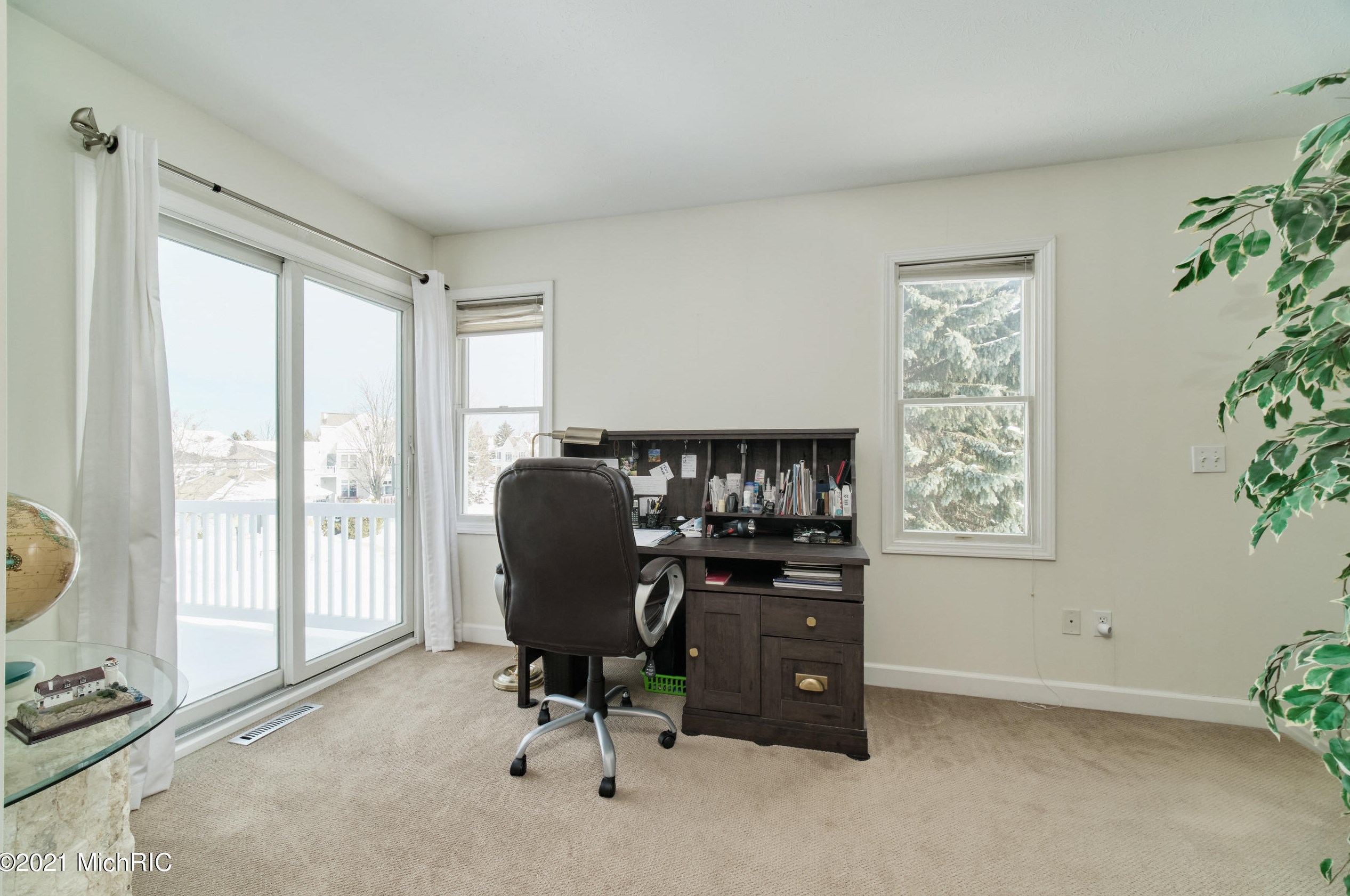 110 Charter Ct, Stronach MI 49660-3511 exterior