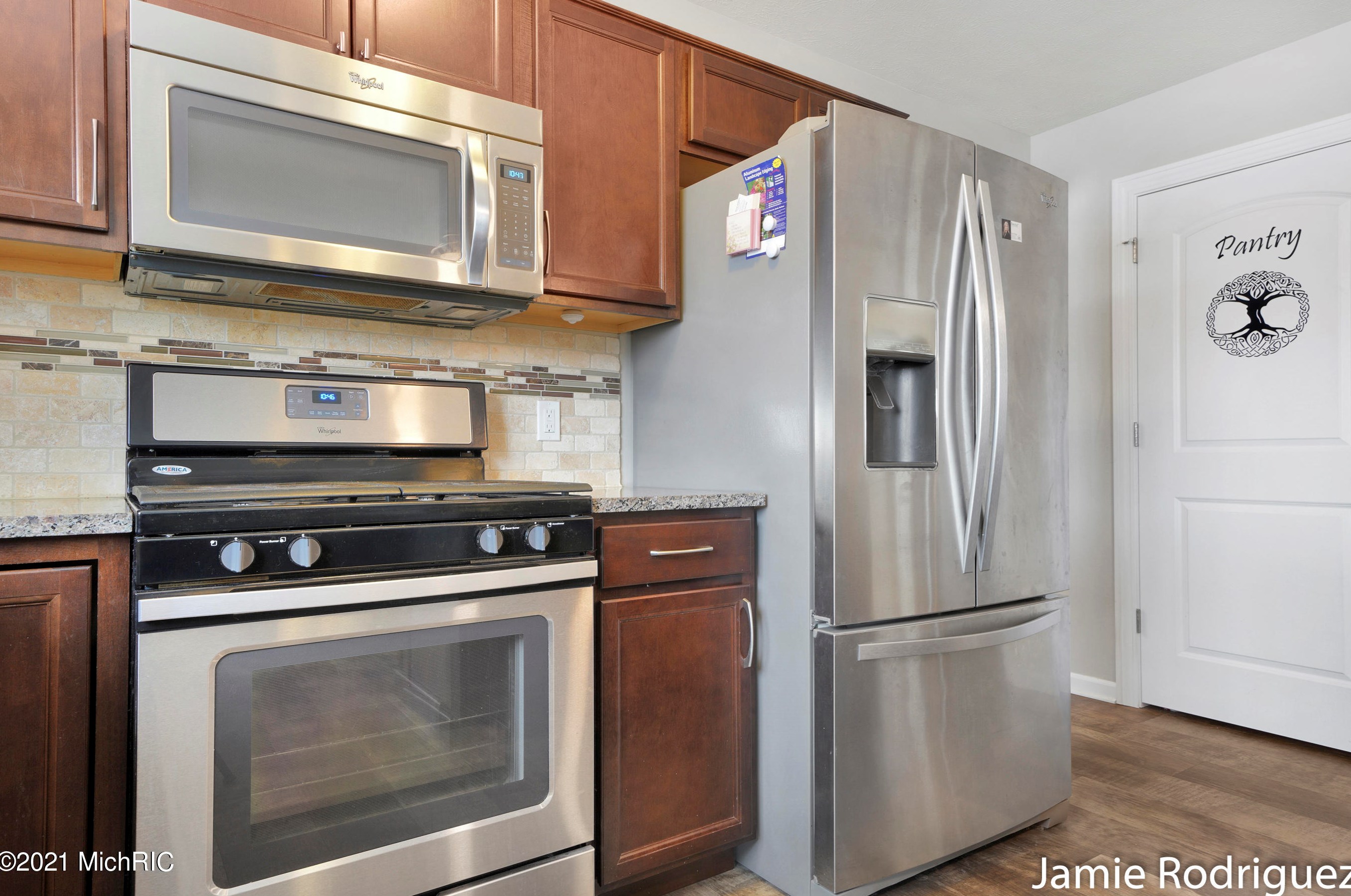 11734 Echo Ridge Dr, Sparta MI 49345-8121 exterior