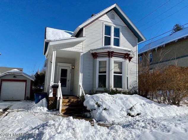 307 Sycamore St, Stronach, MI 49660-2920