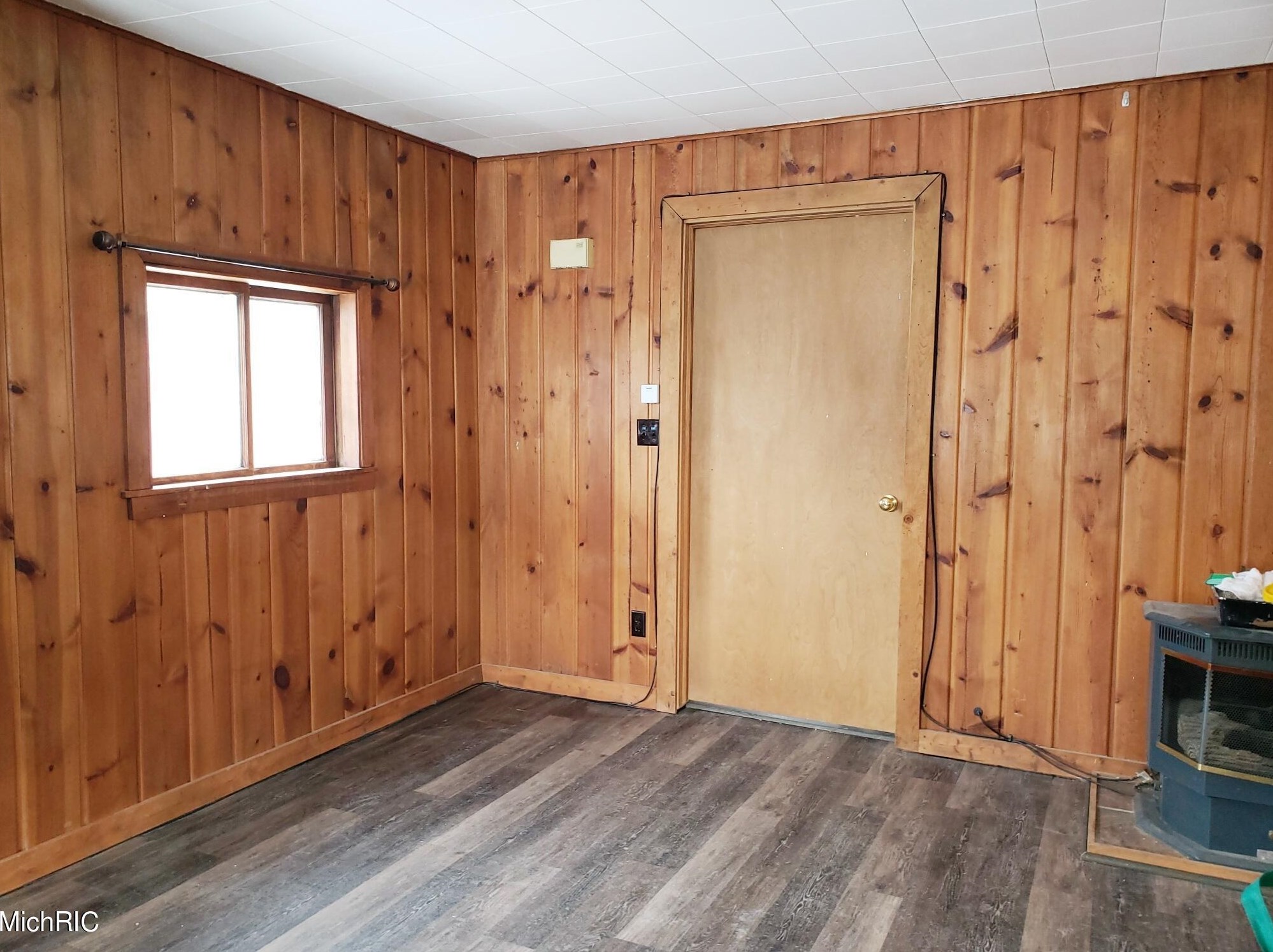 7345 126th Ave, Hart, MI 49420-8495