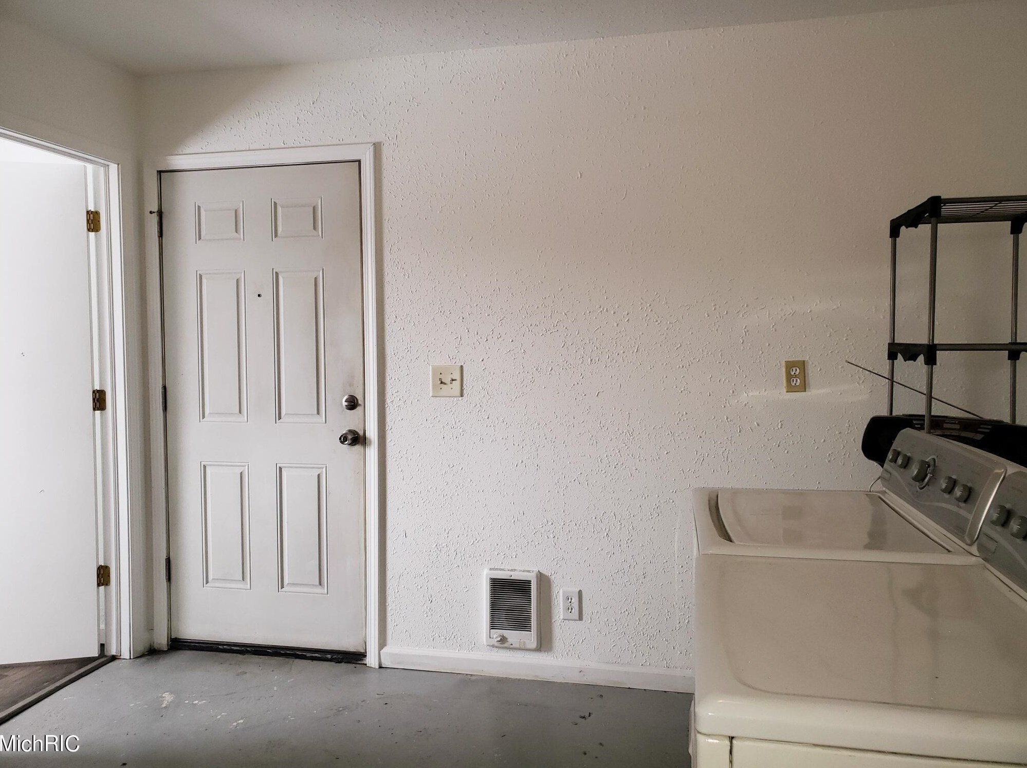 7345 126th Ave, Hart MI 49420-8495 exterior