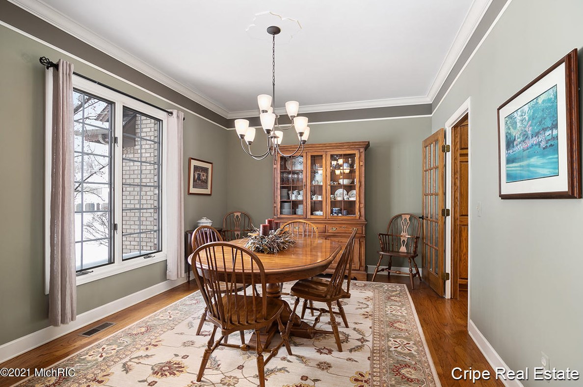 7040 Old Lantern Dr, Caledonia MI 49316-9065 exterior