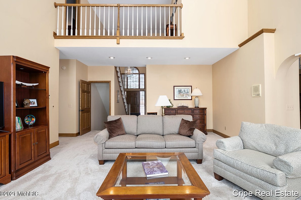 7040 Old Lantern Dr, Caledonia MI 49316-9065 exterior