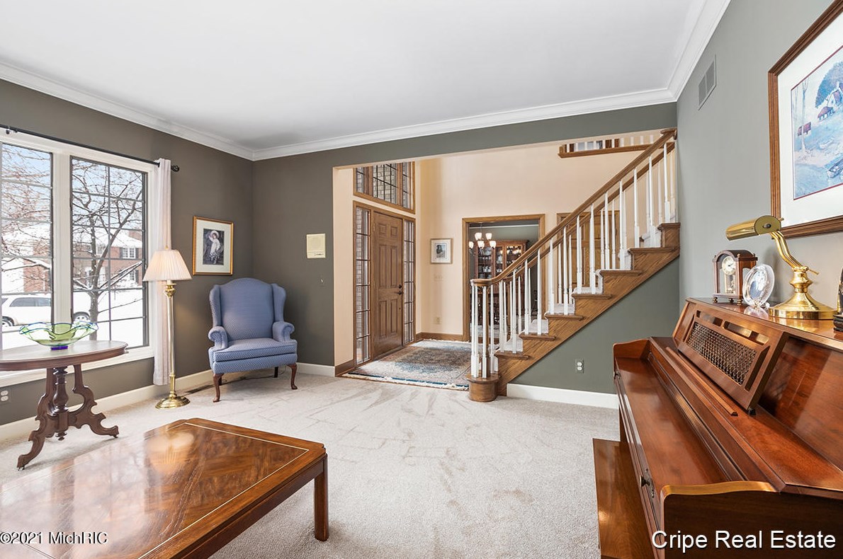 7040 Old Lantern Dr, Caledonia MI 49316-9065 exterior