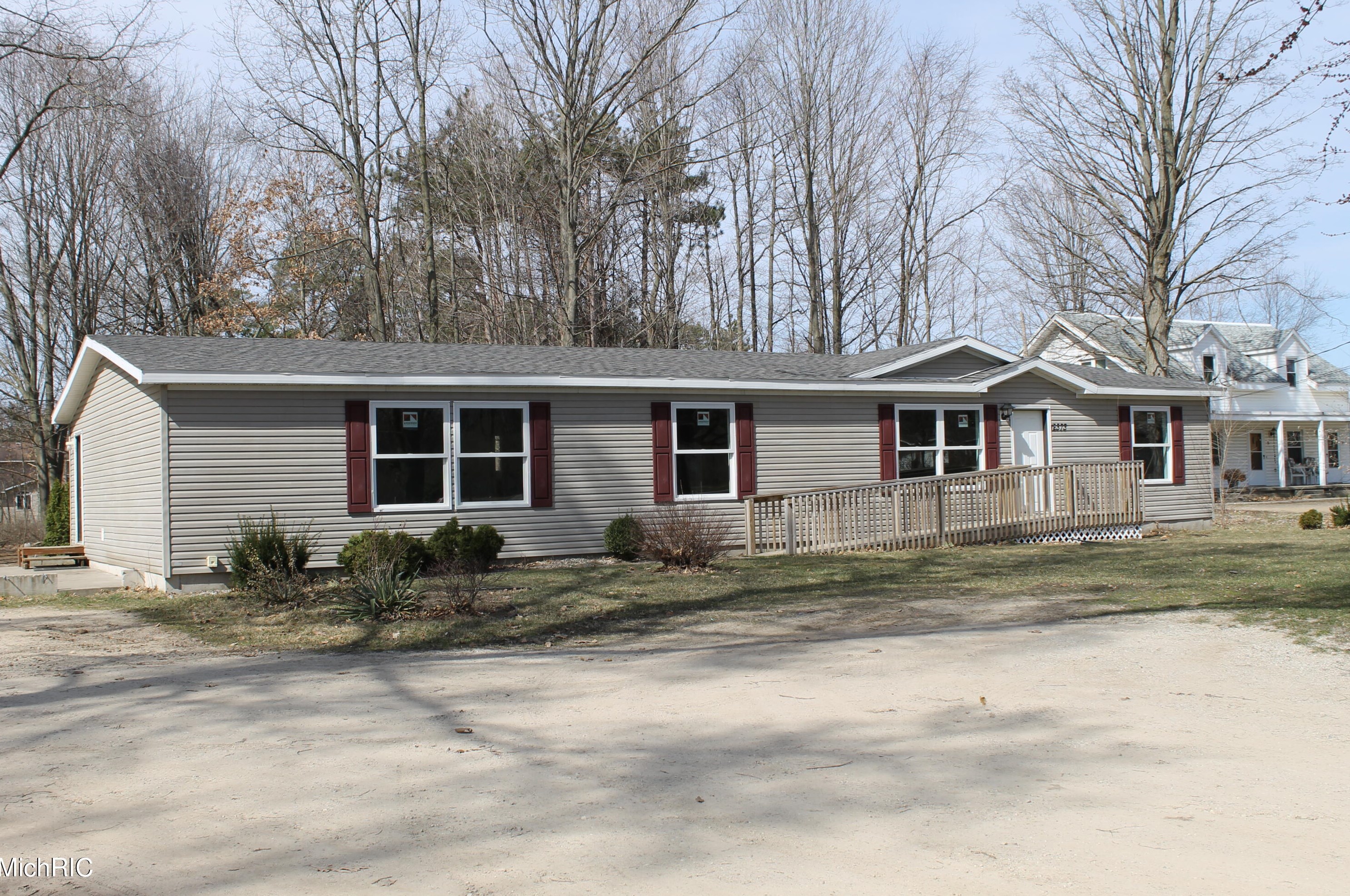 12373 68th Ave, Allendale, MI 49401