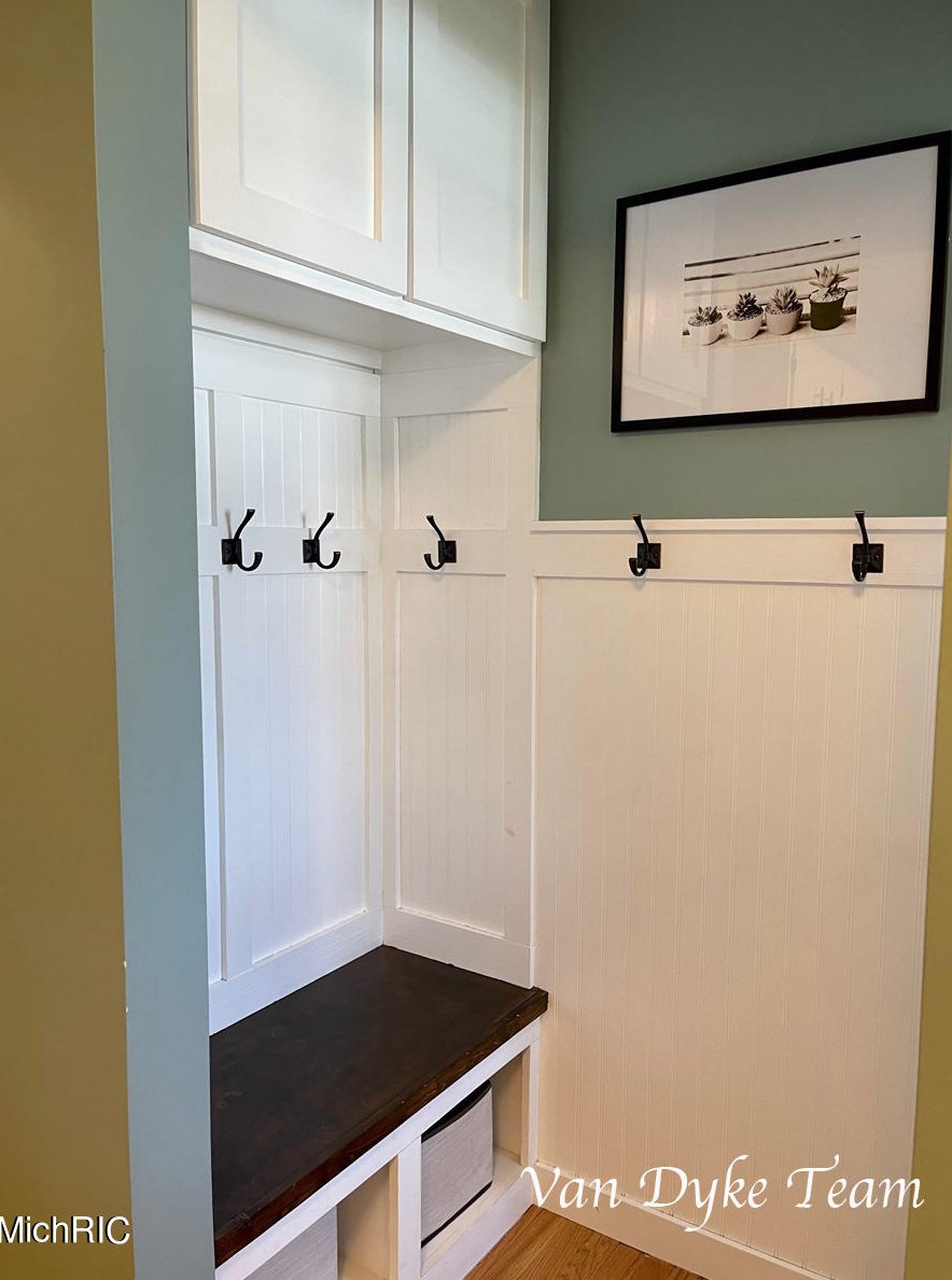 7711 Hollyhock Ave, Jenison, MI 49428-8503