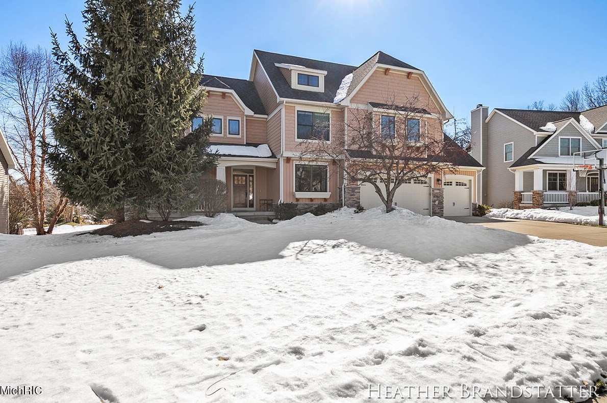 4990 Village Trl, Ada, MI 49301-7622